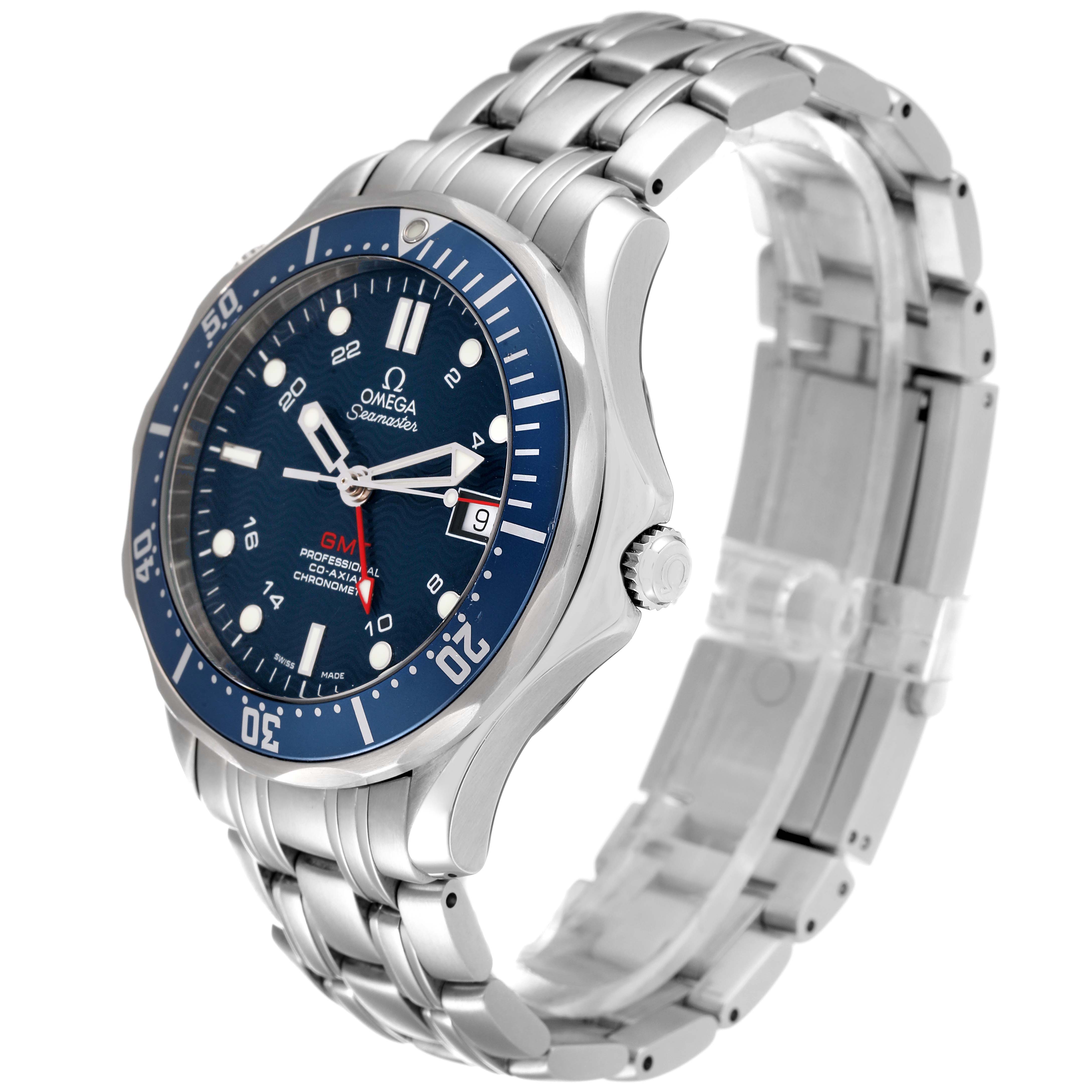 The image shows an Omega Seamaster 2535.80.00 Men's Stainless Steel Blue Dial 2535.80.00 Men's Stainless Steel Blue Dial watch at a three-quarters angle, highlighting the face, bezel, and bracelet.