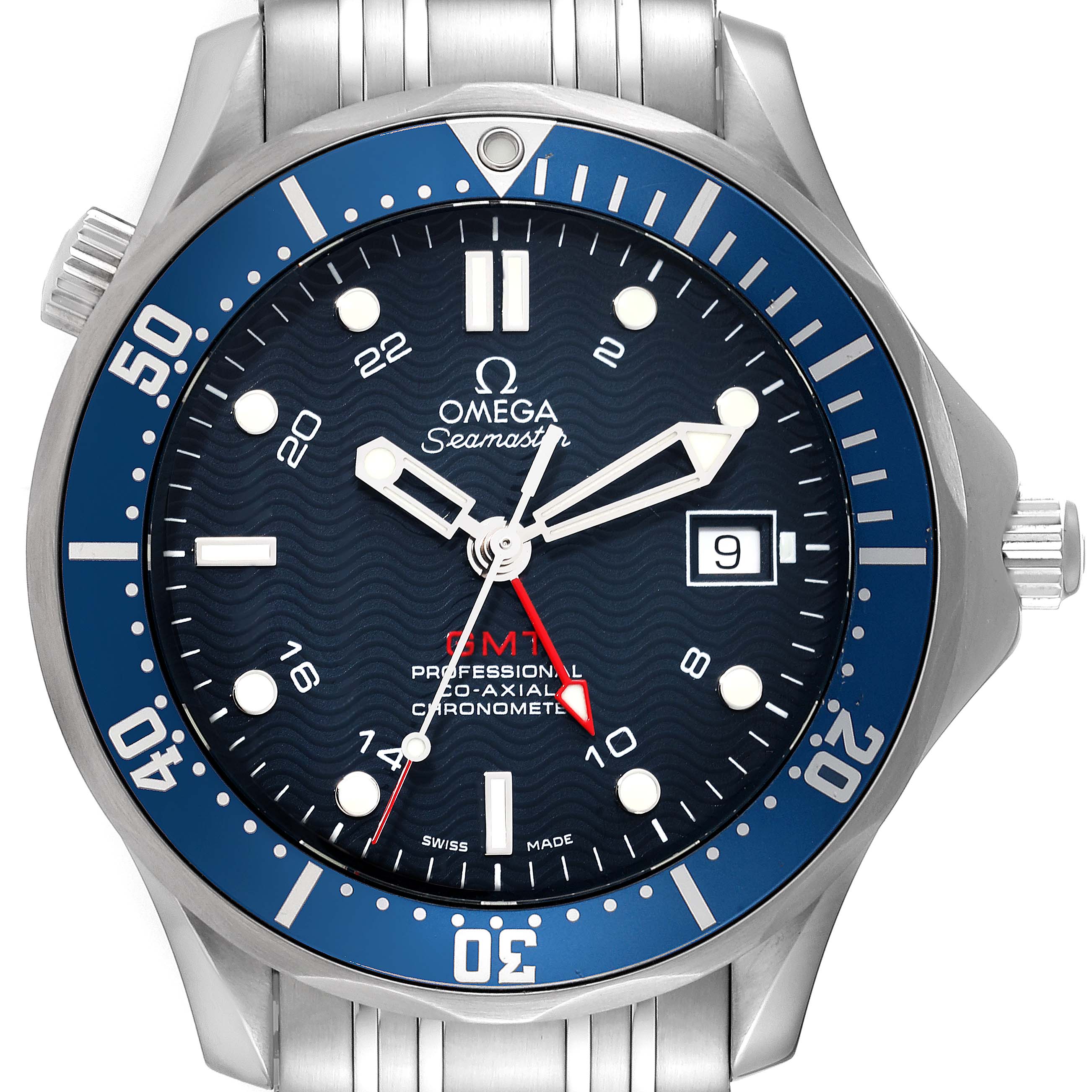 The image shows a front view of an Omega Seamaster 2535.80.00 Men's Stainless Steel Blue Dial 2535.80.00 Men's Stainless Steel Blue Dial watch, highlighting its dial, bezel, and part of the bracelet.