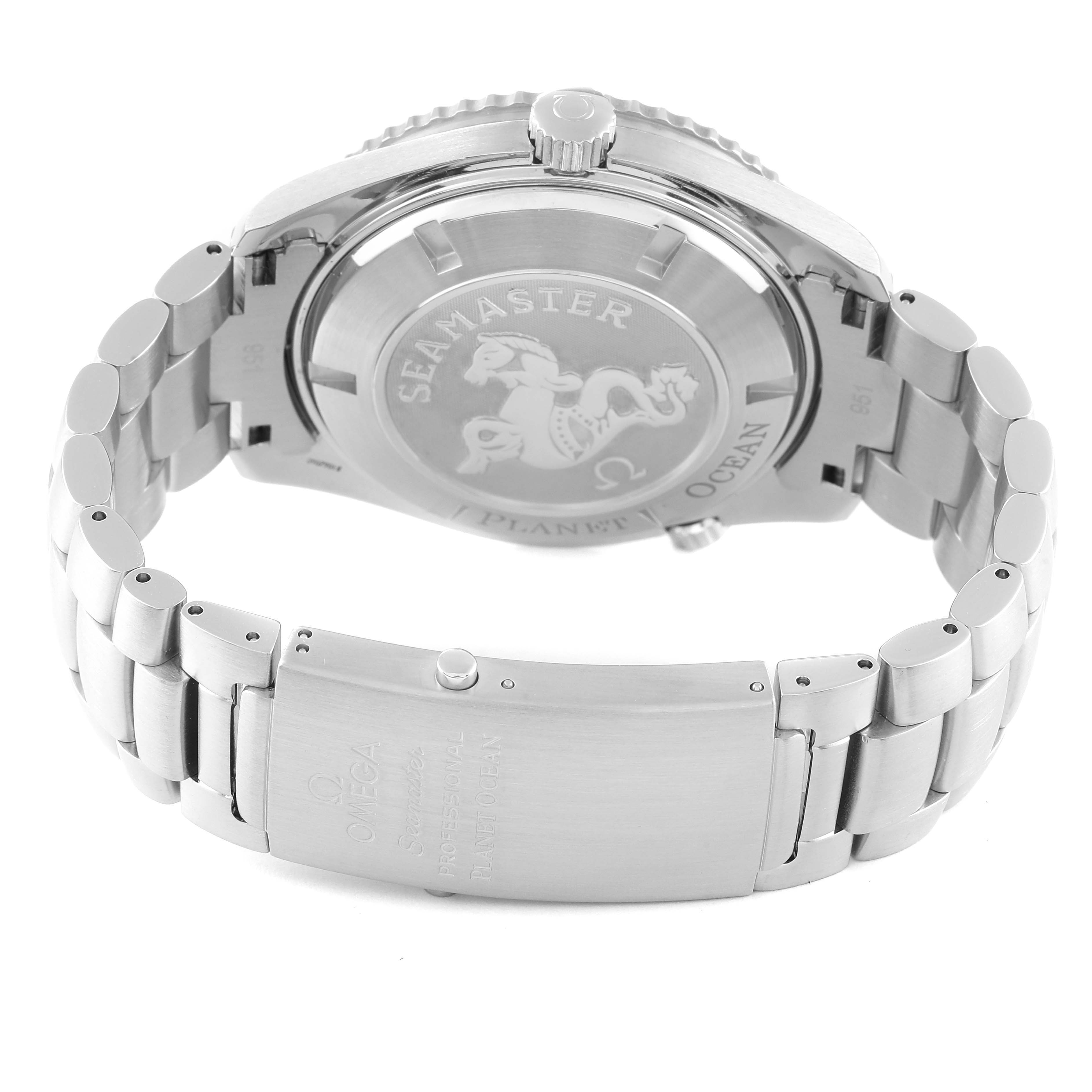 This image shows the back case and bracelet of the Omega Planet Ocean 2200.50.00 Men
s Stainless Steel Black Dial 2200.50.00 Men
s Stainless Steel Black Dial watch, highlighting the "Seamaster" engraving.