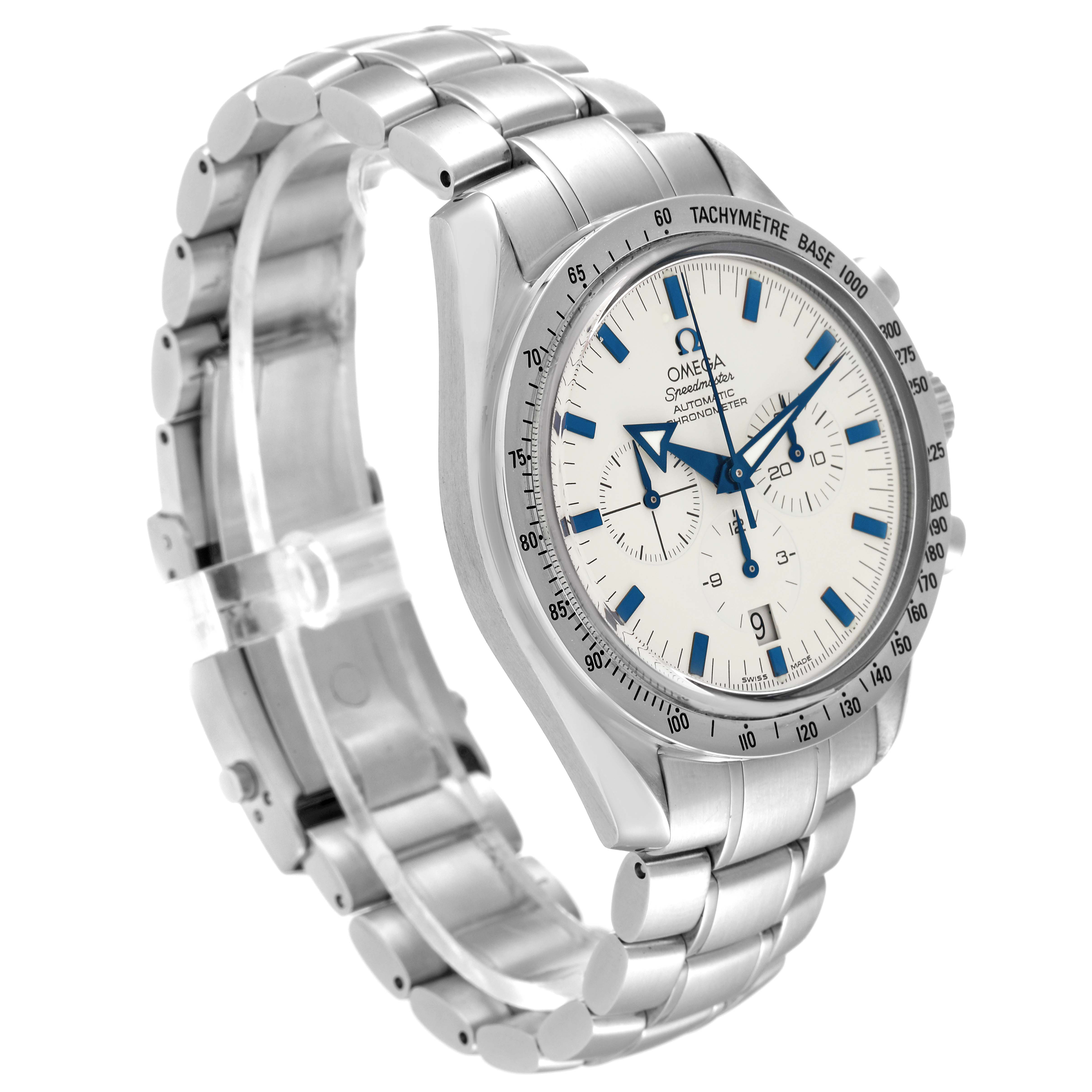 The Omega Speedmaster 3551.20.00 Men's Stainless Steel White Dial 3551.20.00 Men's Stainless Steel White Dial watch is shown at a slight angle, displaying the face, bezel, and metal bracelet.