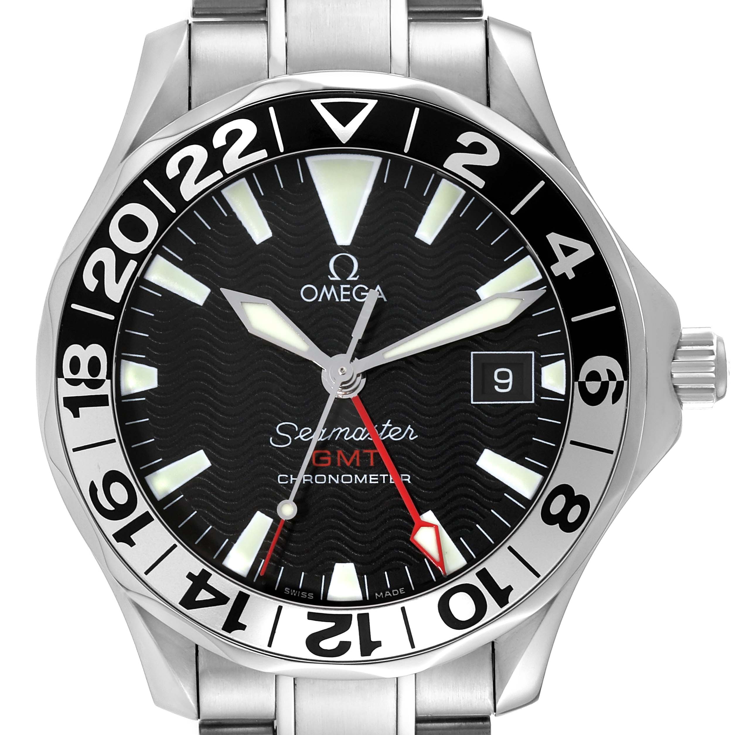 This image shows a front view of the Omega Seamaster 2234.50.00 Men
s Stainless Steel Black Dial 2234.50.00 Men
s Stainless Steel Black Dial GMT Chesronmeter watch, highlighting its dial and bezel.