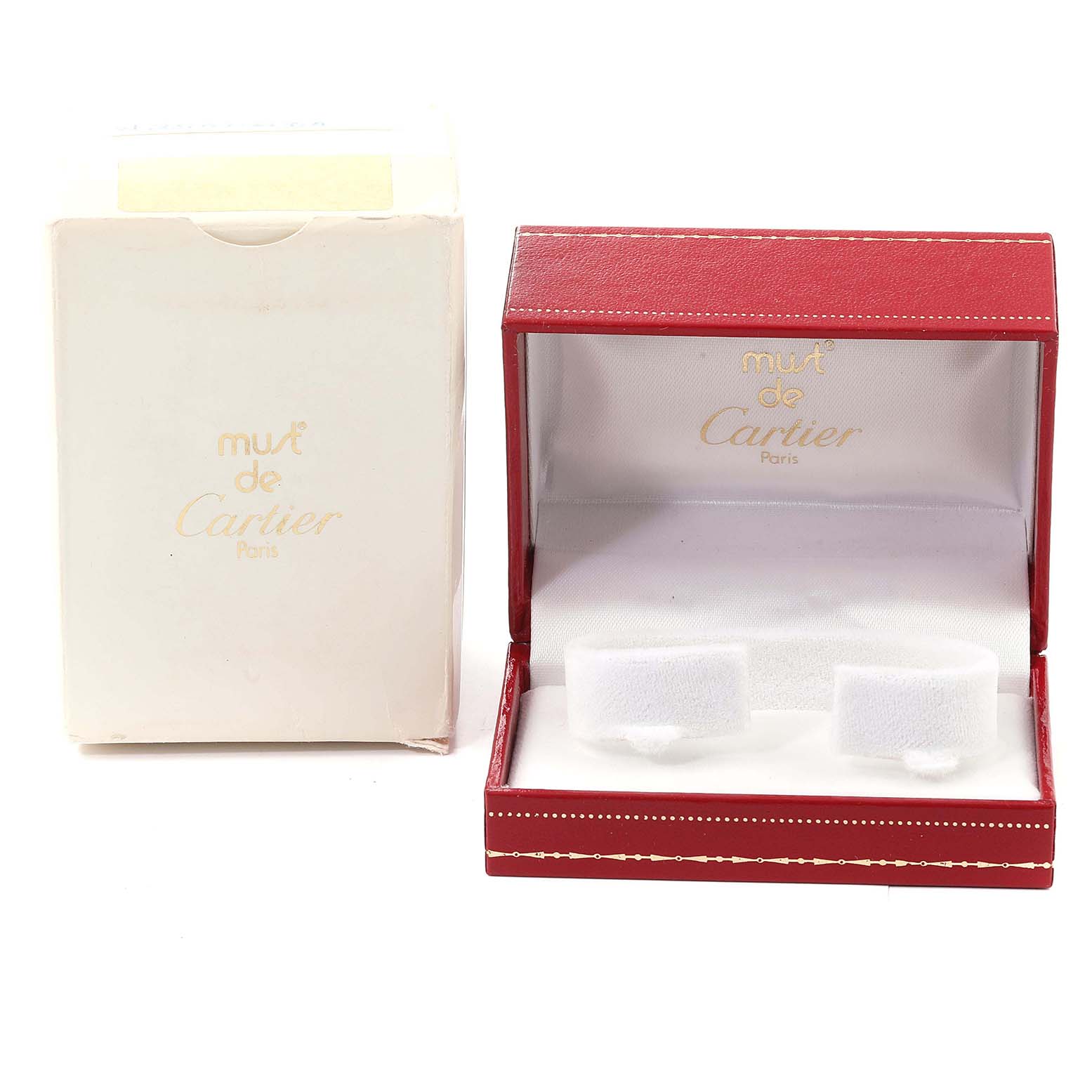 The image shows an angled view of a Cartier Panthère watch box and its outer packaging.