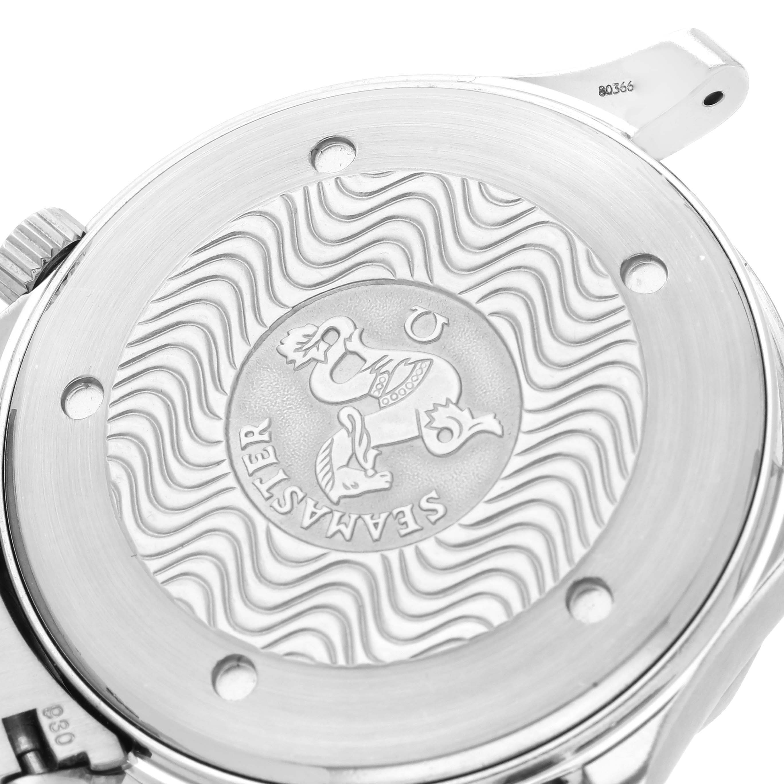 The image shows the case back of the Omega Seamaster 2255.80.00 Men
s Stainless Steel Blue Dial 2255.80.00 Men
s Stainless Steel Blue Dial watch, featuring its logo and wavy pattern.