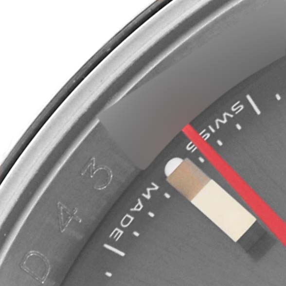 The image shows a close-up of the bezel and dial of a Rolex Turn-o-Graph 116263 Men's Steel and Gold (two tone) Grey Dial 116263 Men's Steel and Gold (two tone) Grey Dial, highlighting the edge and markings.