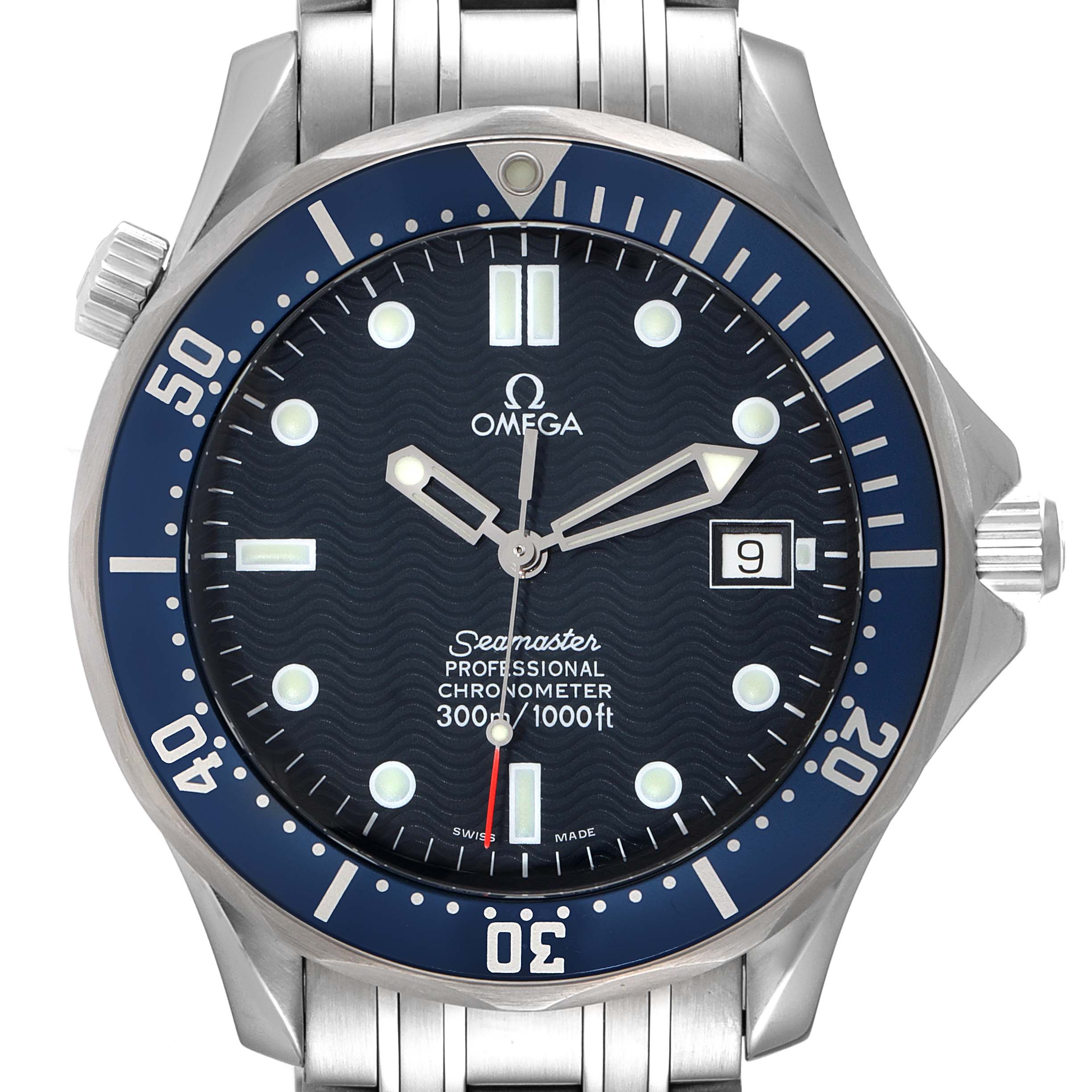 The image shows a front view of the Omega Seamaster 2531.80.00 Men's Stainless Steel Blue Dial 2531.80.00 Men's Stainless Steel Blue Dial watch face, dial, hands, date window, and part of the stainless steel bracelet.