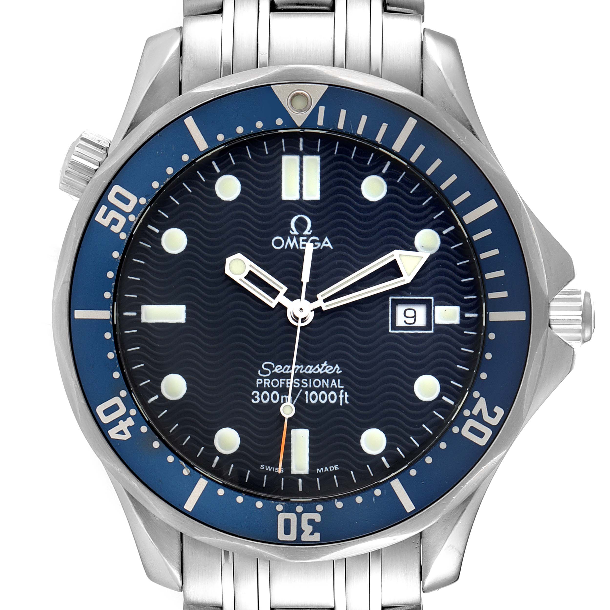 The image shows a front view of an Omega Seamaster 2541.80.00 Men's Stainless Steel Blue Dial 2541.80.00 Men's Stainless Steel Blue Dial watch, highlighting the dial, bezel, and bracelet.