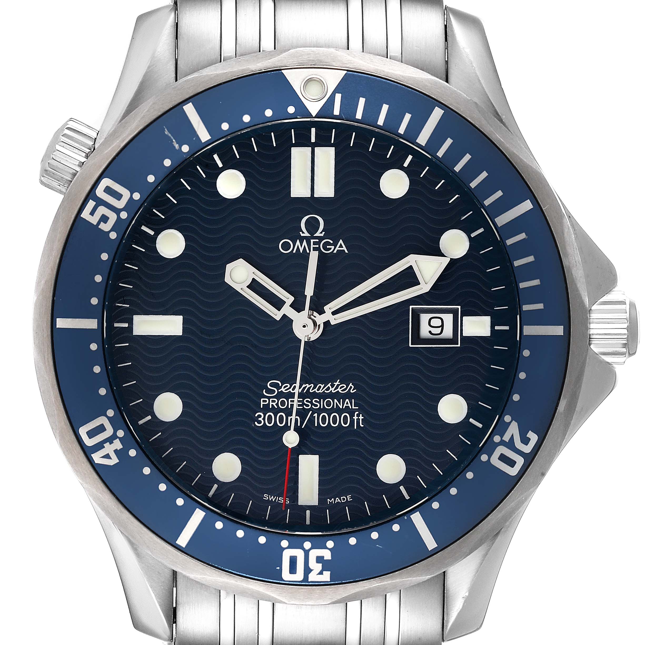 The image shows the face of the Omega Seamaster 2541.80.00 Men's Stainless Steel Blue Dial 2541.80.00 Men's Stainless Steel Blue Dial watch, highlighting the dial, hands, bezel, and date window.
