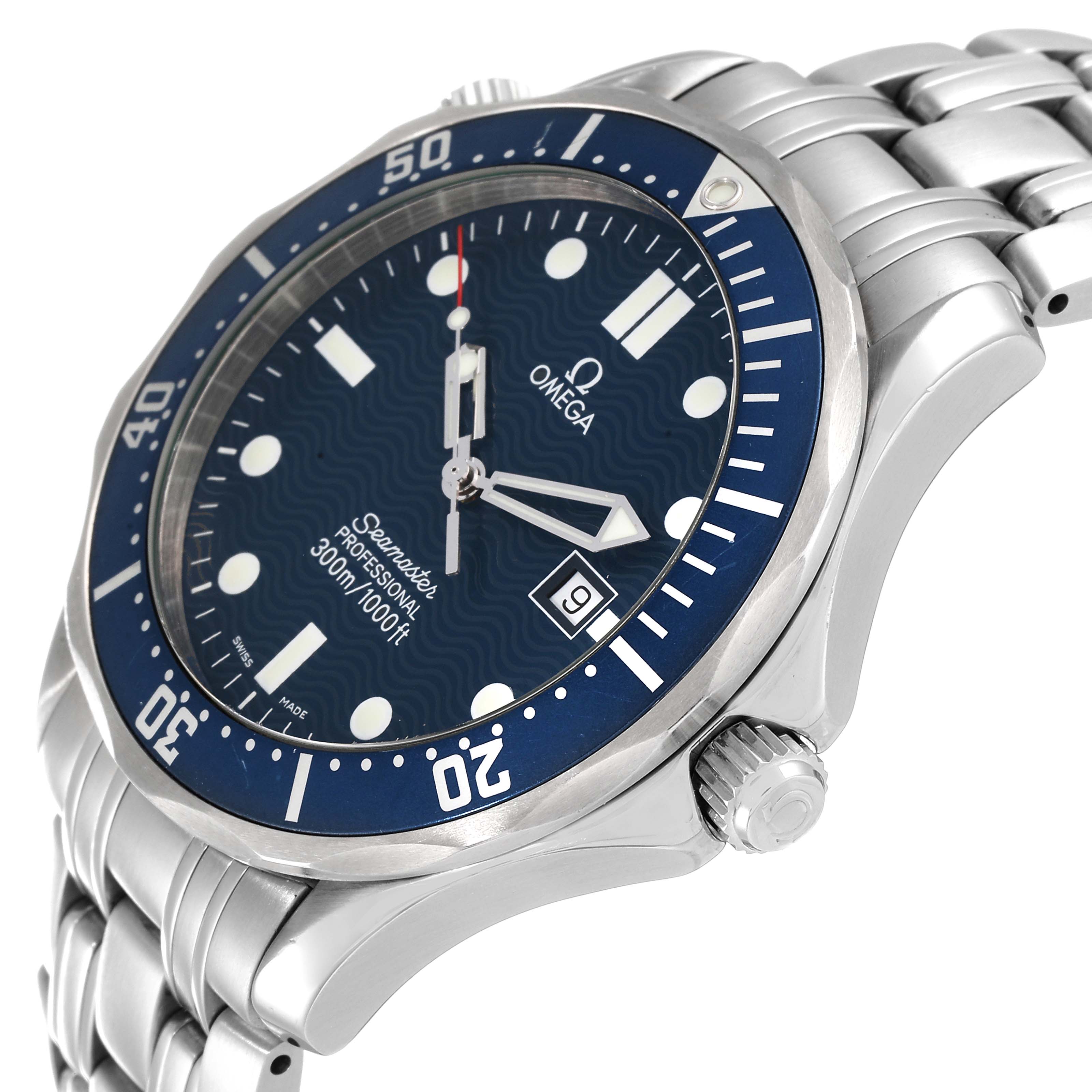 This image shows a side angle of the Omega Seamaster 2541.80.00 Men's Stainless Steel Blue Dial 2541.80.00 Men's Stainless Steel Blue Dial watch highlighting the face, bezel, and part of the bracelet.