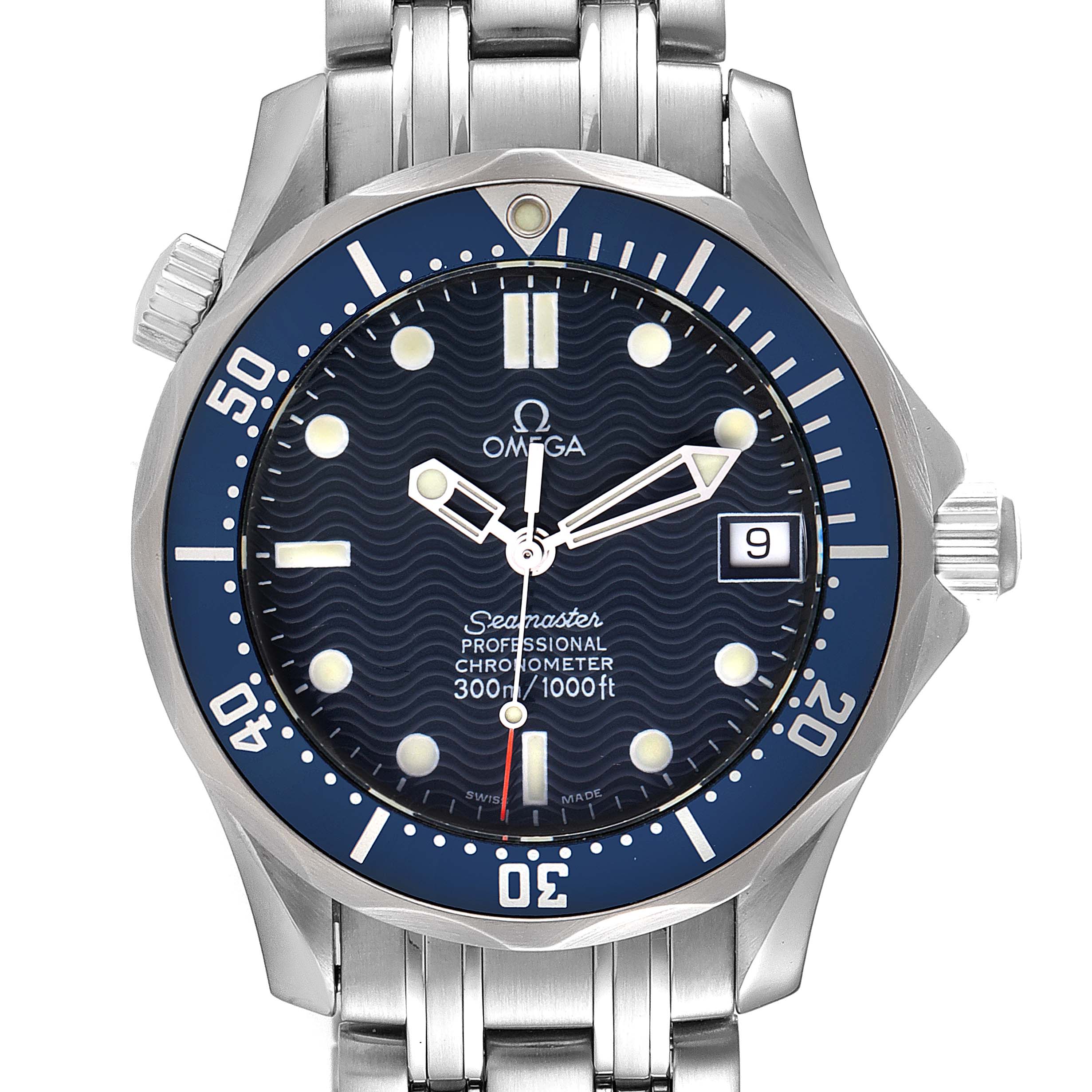 This image shows a front view of the Omega Seamaster 2551.80.00 Men's Stainless Steel Blue Dial 2551.80.00 Men's Stainless Steel Blue Dial watch featuring its dial, bezel, and part of the stainless steel bracelet.