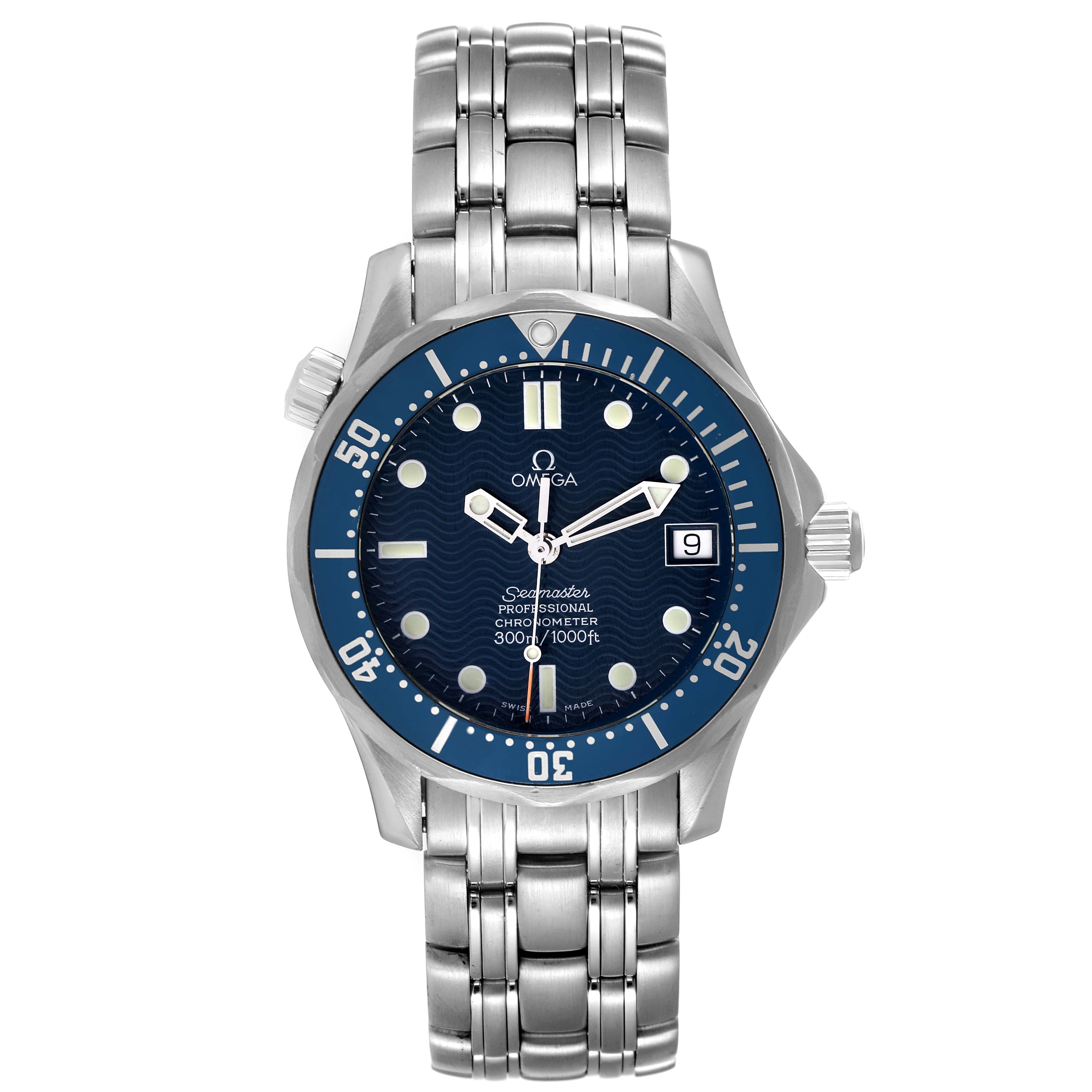 The image shows a front view of the Omega Seamaster 2551.80.00 Men's Stainless Steel Blue Dial 2551.80.00 Men's Stainless Steel Blue Dial watch, featuring its bezel, dial, and stainless steel bracelet.