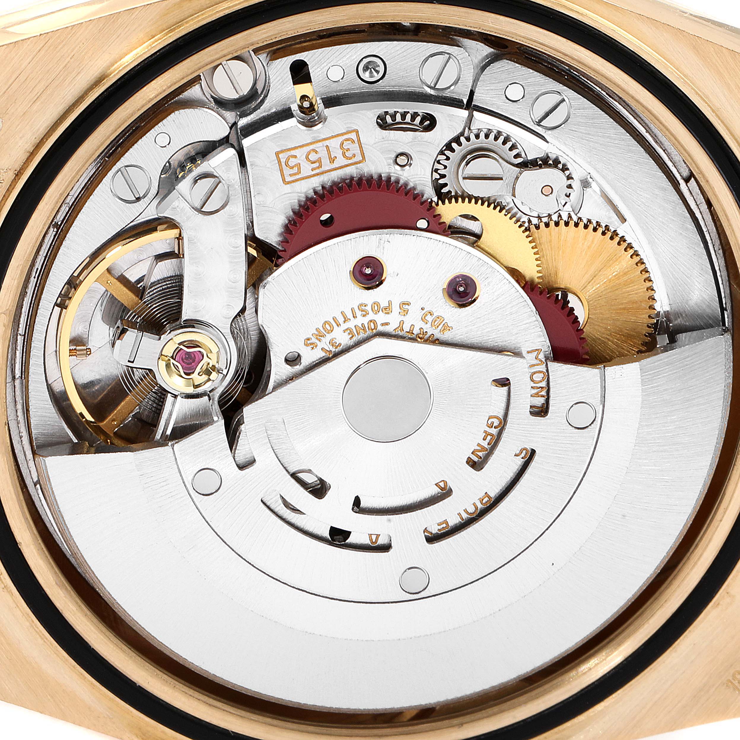 This image shows a detailed view of the internal movement mechanism of a Rolex President 18238 Men
s Yellow Gold Champagne Dial 18238 Men
s Yellow Gold Champagne Dial model watch.
