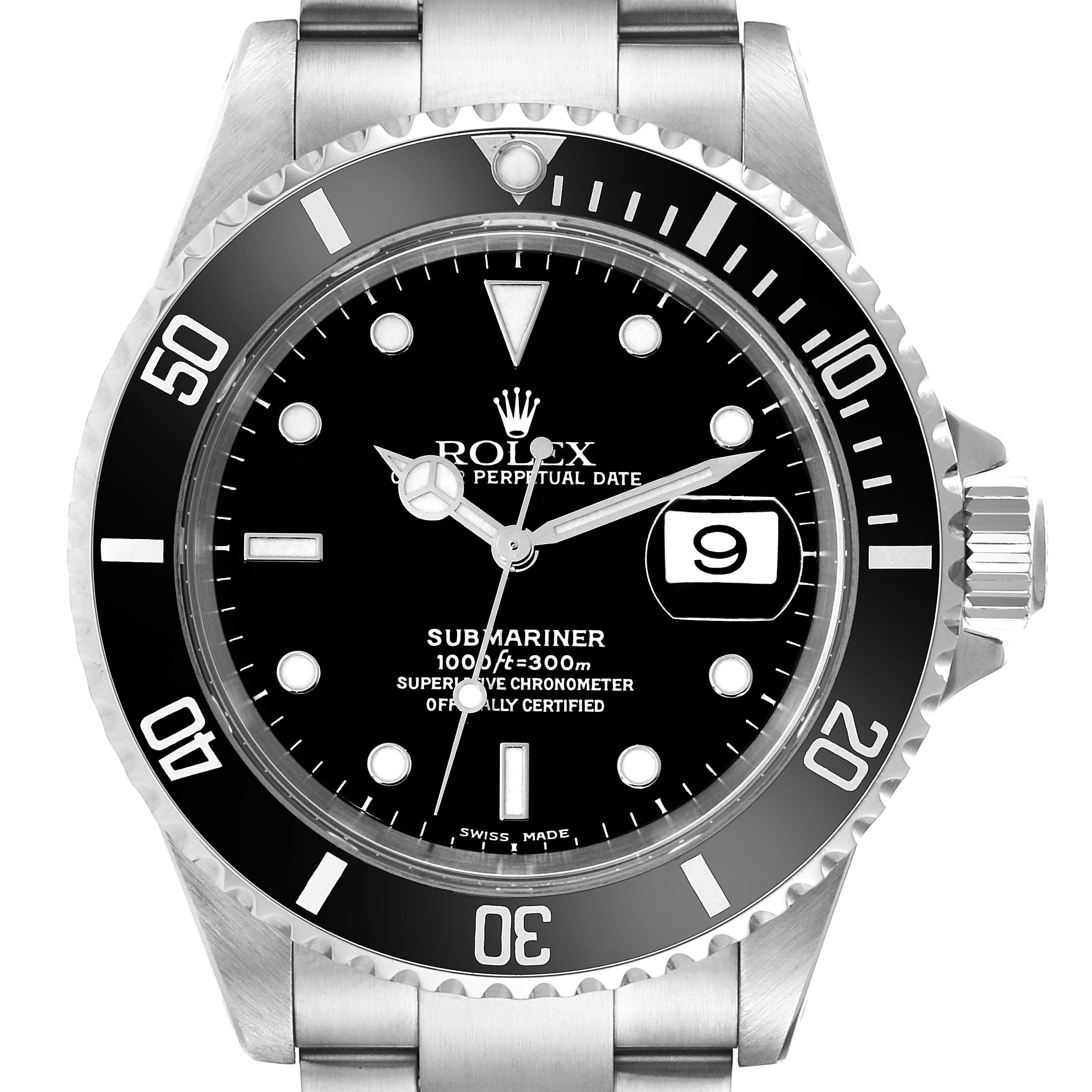 This image shows a front view of the Rolex Submariner 16610 Men
s Stainless Steel Black Dial 16610 Men
s Stainless Steel Black Dial watch, highlighting its black dial, bezel, and date window.