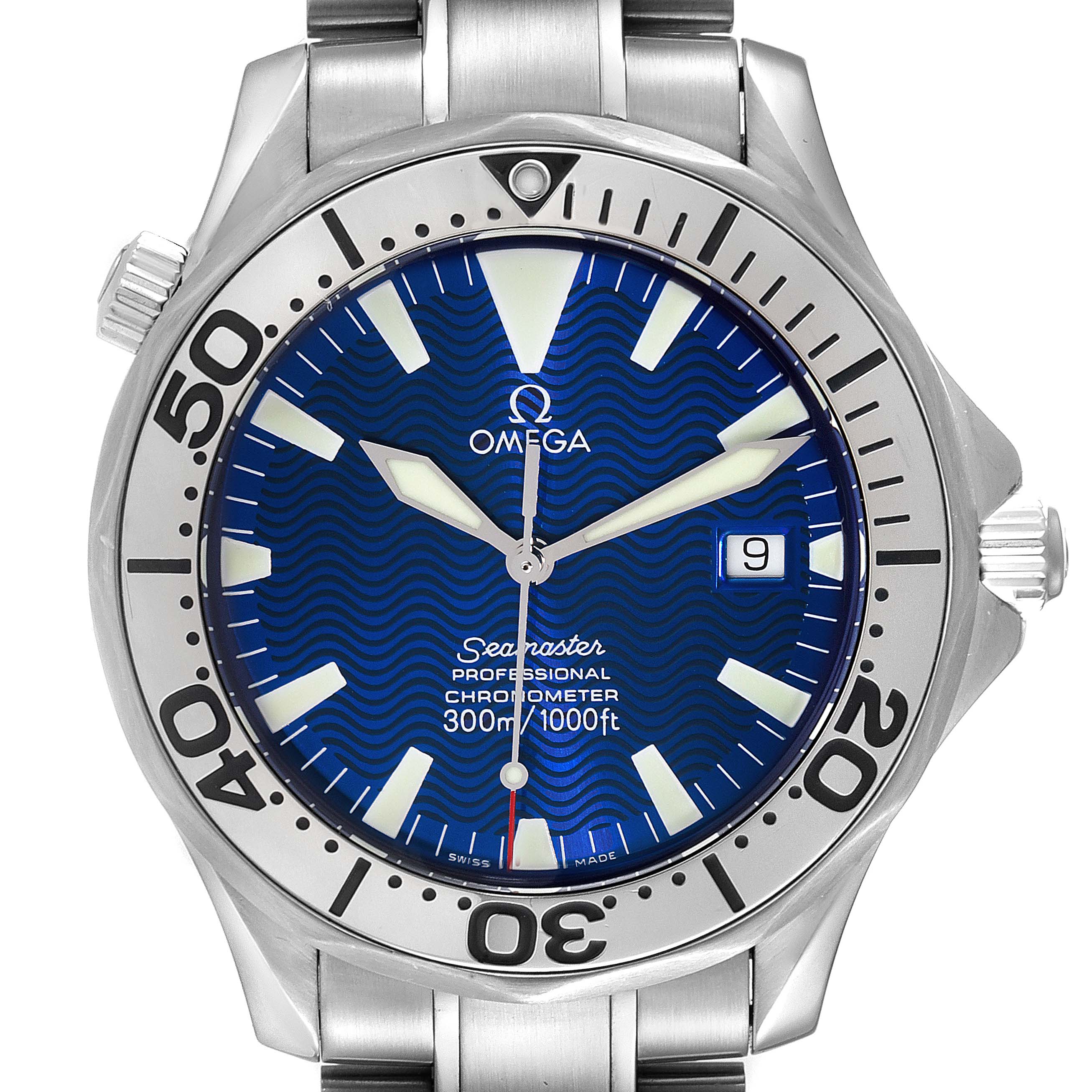 The image shows the face and part of the bracelet of an Omega Seamaster 2255.80.00 Men's Stainless Steel Blue Dial 2255.80.00 Men's Stainless Steel Blue Dial watch, displaying its dial and bezel clearly.