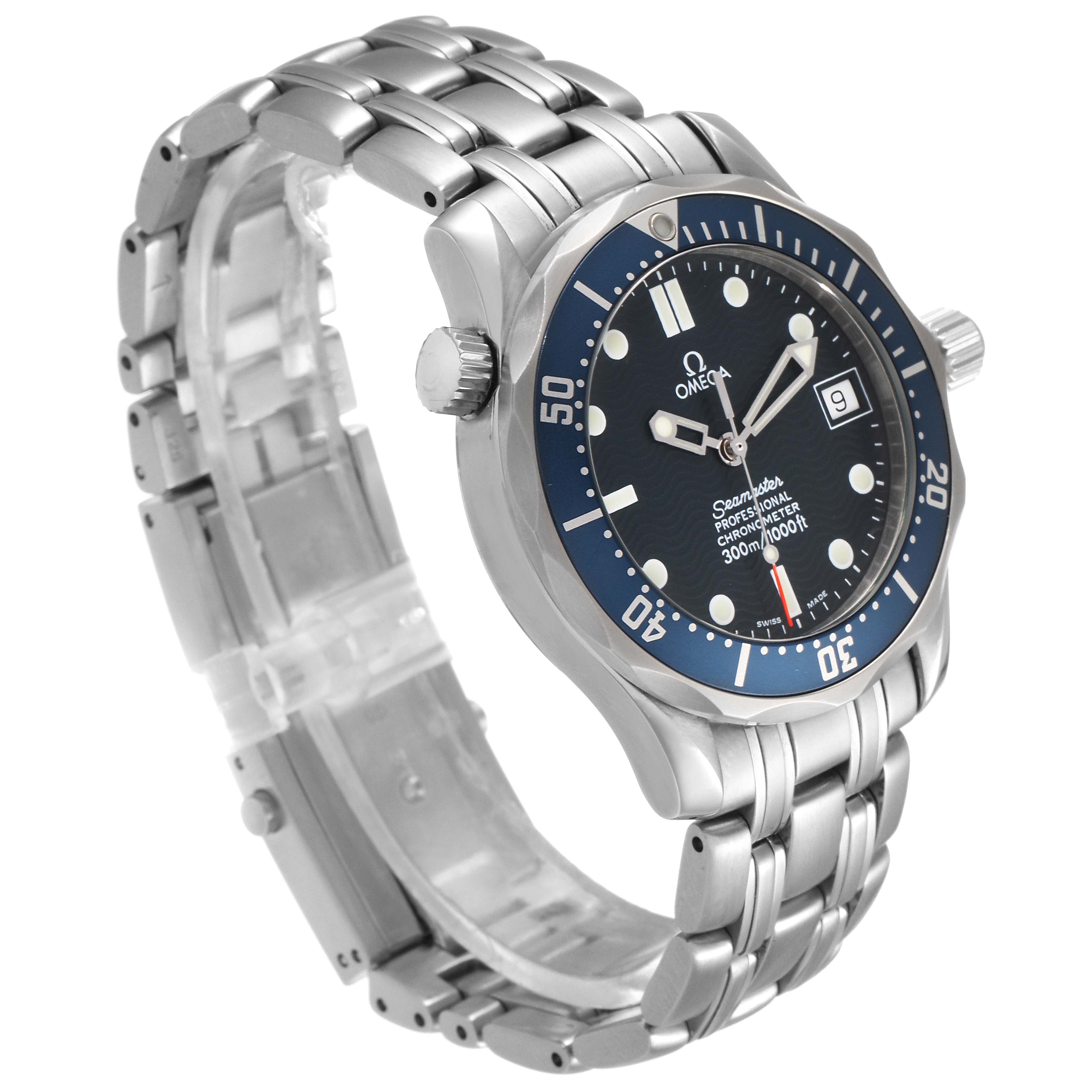 The image shows an angled view of the Omega Seamaster 2551.80.00 Men
s Stainless Steel Blue Dial 2551.80.00 Men
s Stainless Steel Blue Dial watch, highlighting the dial, bezel, crown, and stainless steel bracelet.