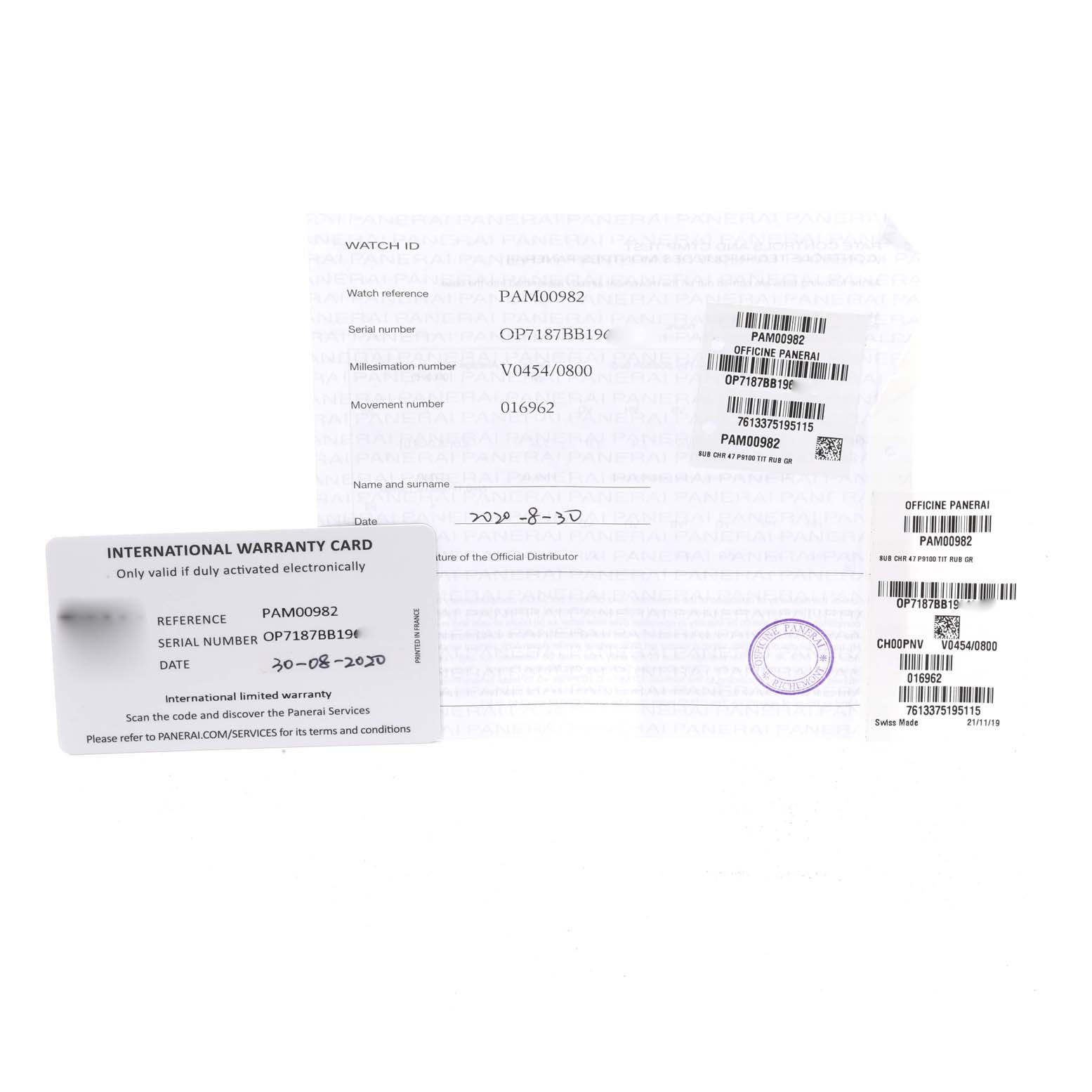 The image shows an international warranty card and related documents for the Panerai Submersible PAM00982 Men's Titanium Grey Dial PAM00982 Men's Titanium Grey Dial PAM00982 watch.