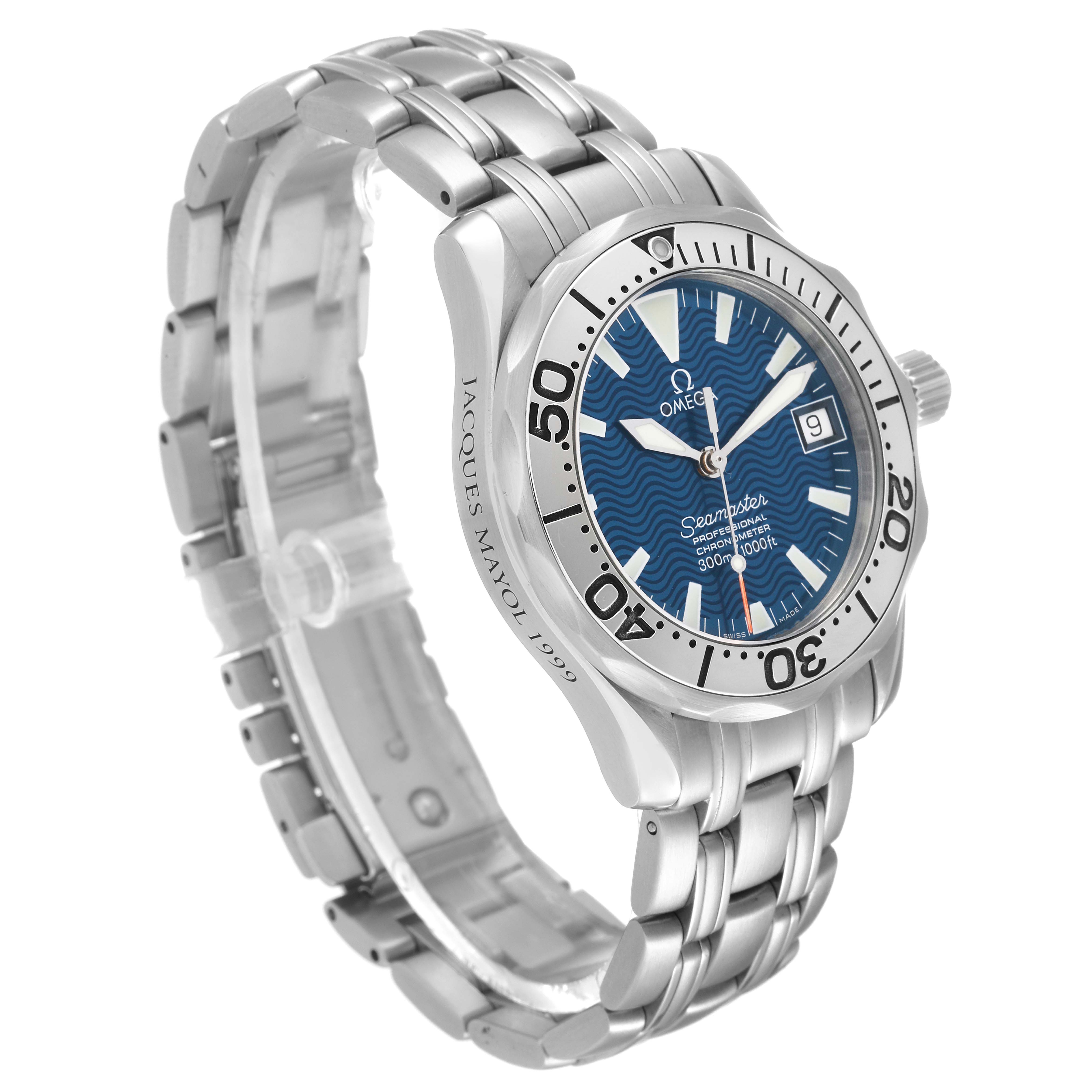 The image shows an angled view of the Omega Seamaster 2554.80.00 Men
s Stainless Steel Blue Dial 2554.80.00 Men
s Stainless Steel Blue Dial watch, displaying the face, bezel, crown, and metal bracelet.