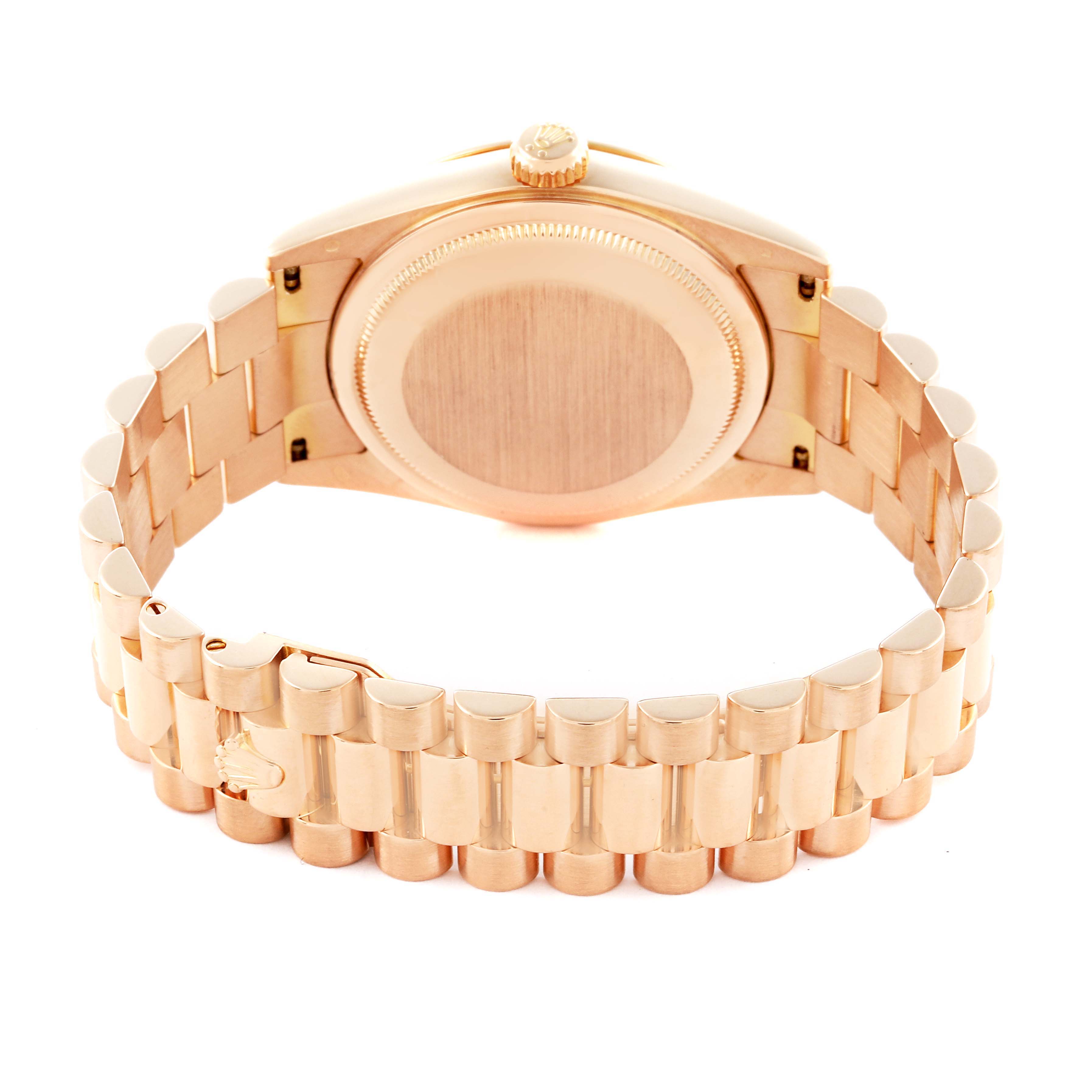 The Rolex President 118235 Men
s Rose Gold Pink Dial 118235 Men
s Rose Gold Pink Dial model is shown from the back, highlighting the clasp and bracelet.