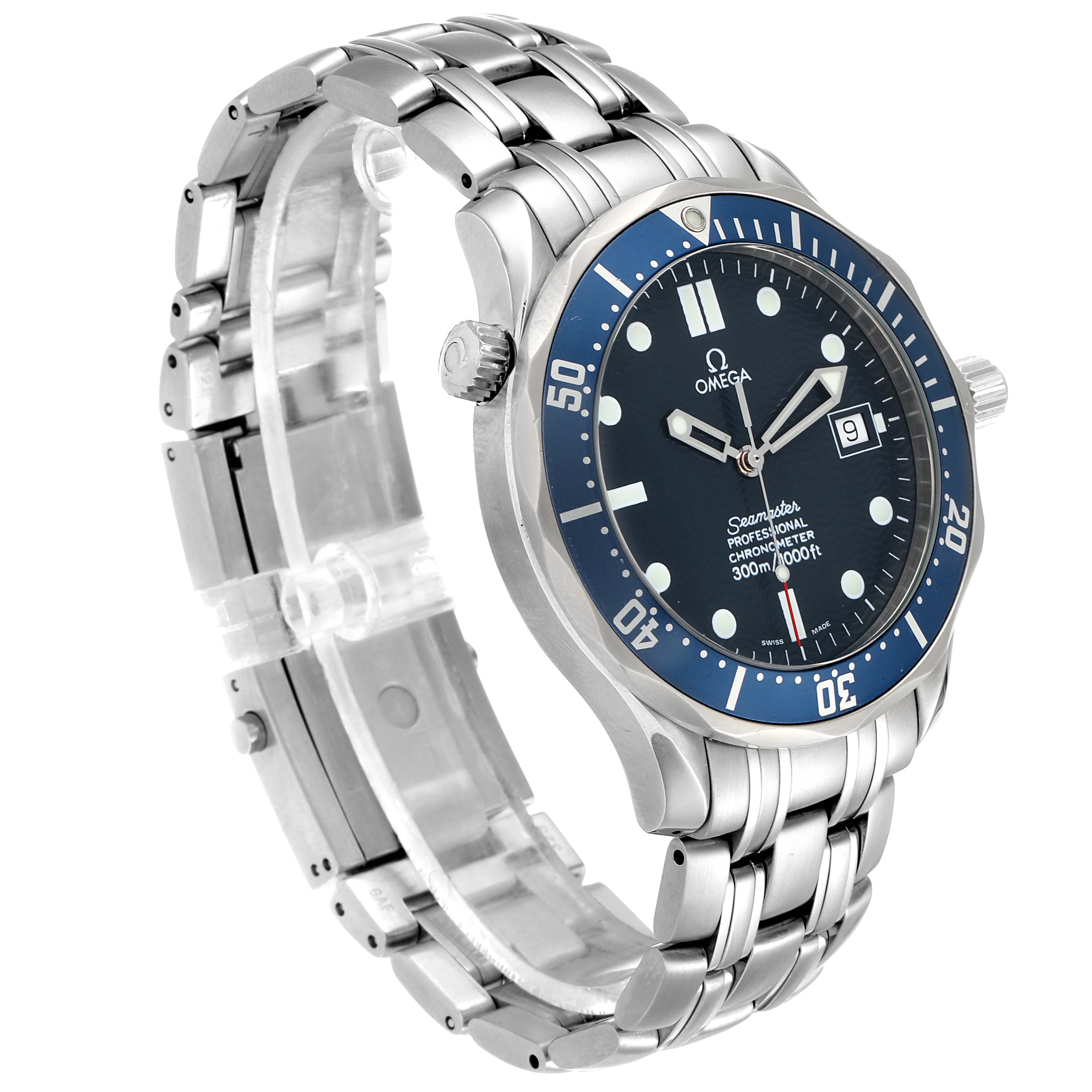The image shows an angled view of the Omega Seamaster 2531.80.00 Men
s Stainless Steel Blue Dial 2531.80.00 Men
s Stainless Steel Blue Dial watch, highlighting its face, bezel, and metal bracelet.