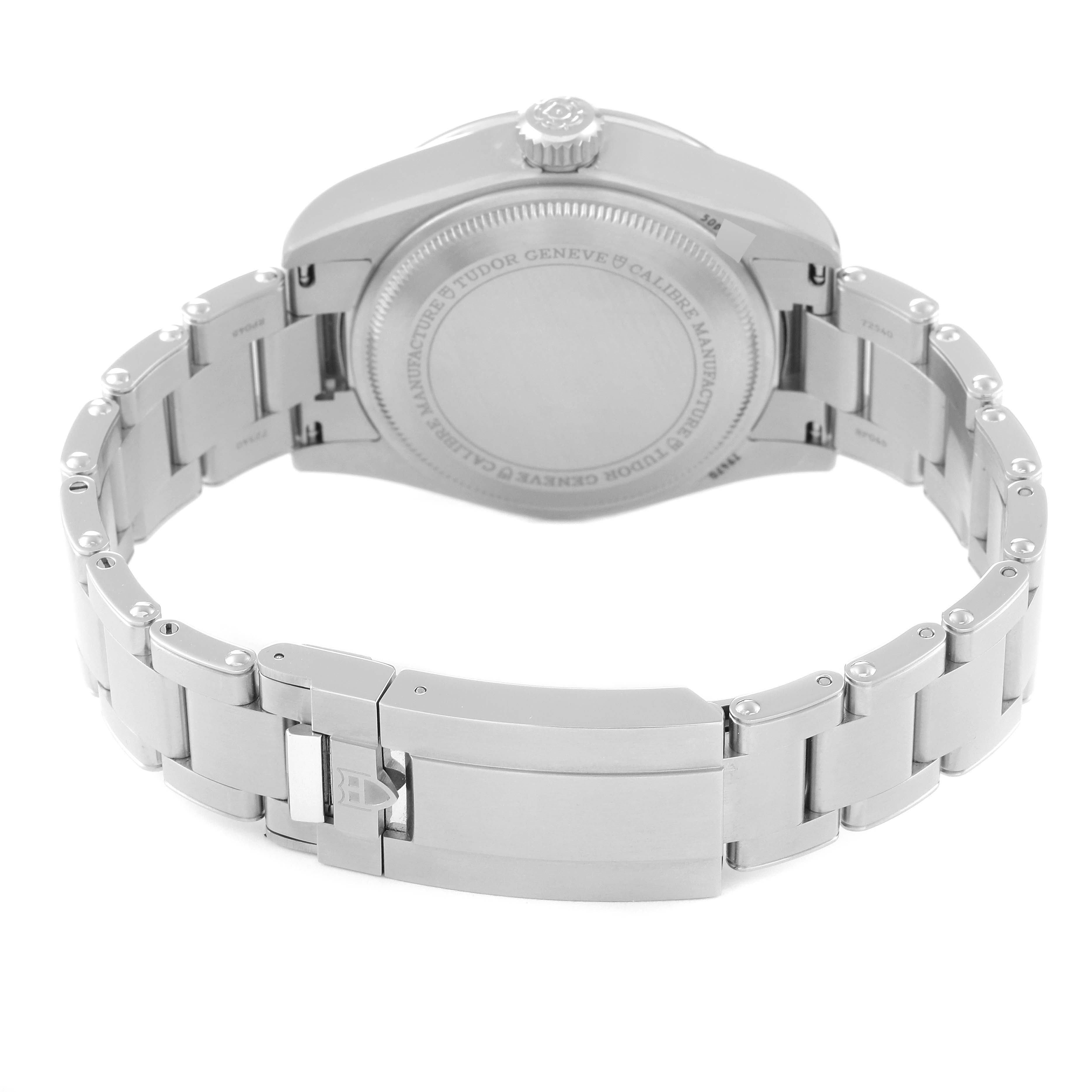 This image shows the back view and stainless steel bracelet of a Tudor Heritage Black Bay M79470 Men
s Stainless Steel Black Dial M79470 Men
s Stainless Steel Black Dial watch.