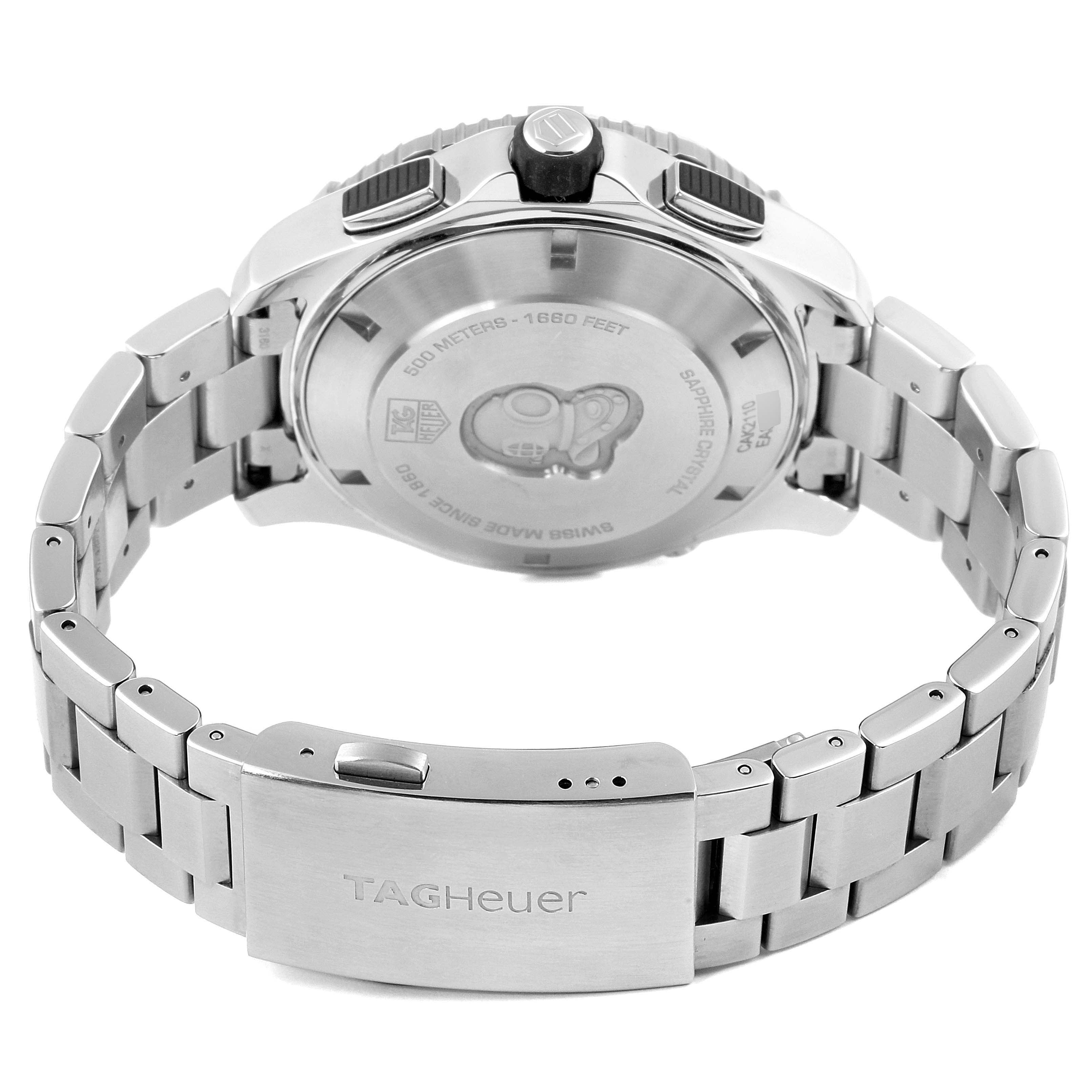 The image shows the back and bracelet of a Tag Heuer Aquaracer CAK2110.BA0833 Men
s Stainless Steel Black Dial CAK2110.BA0833 Men
s Stainless Steel Black Dial watch, highlighting the logo and details on the case back.