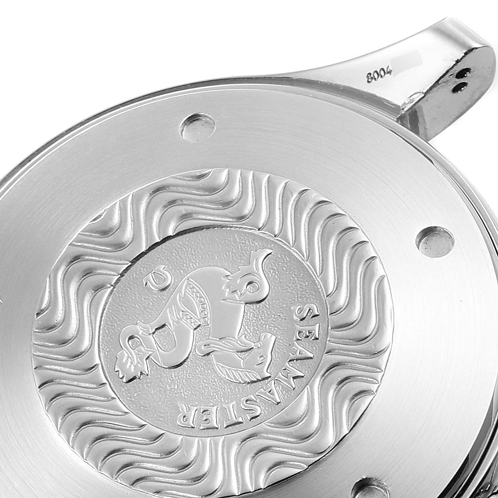 This image shows the back case of an Omega Seamaster 2598.80.00 Men
s Stainless Steel Blue Dial 2598.80.00 Men
s Stainless Steel Blue Dial watch at an angled view.