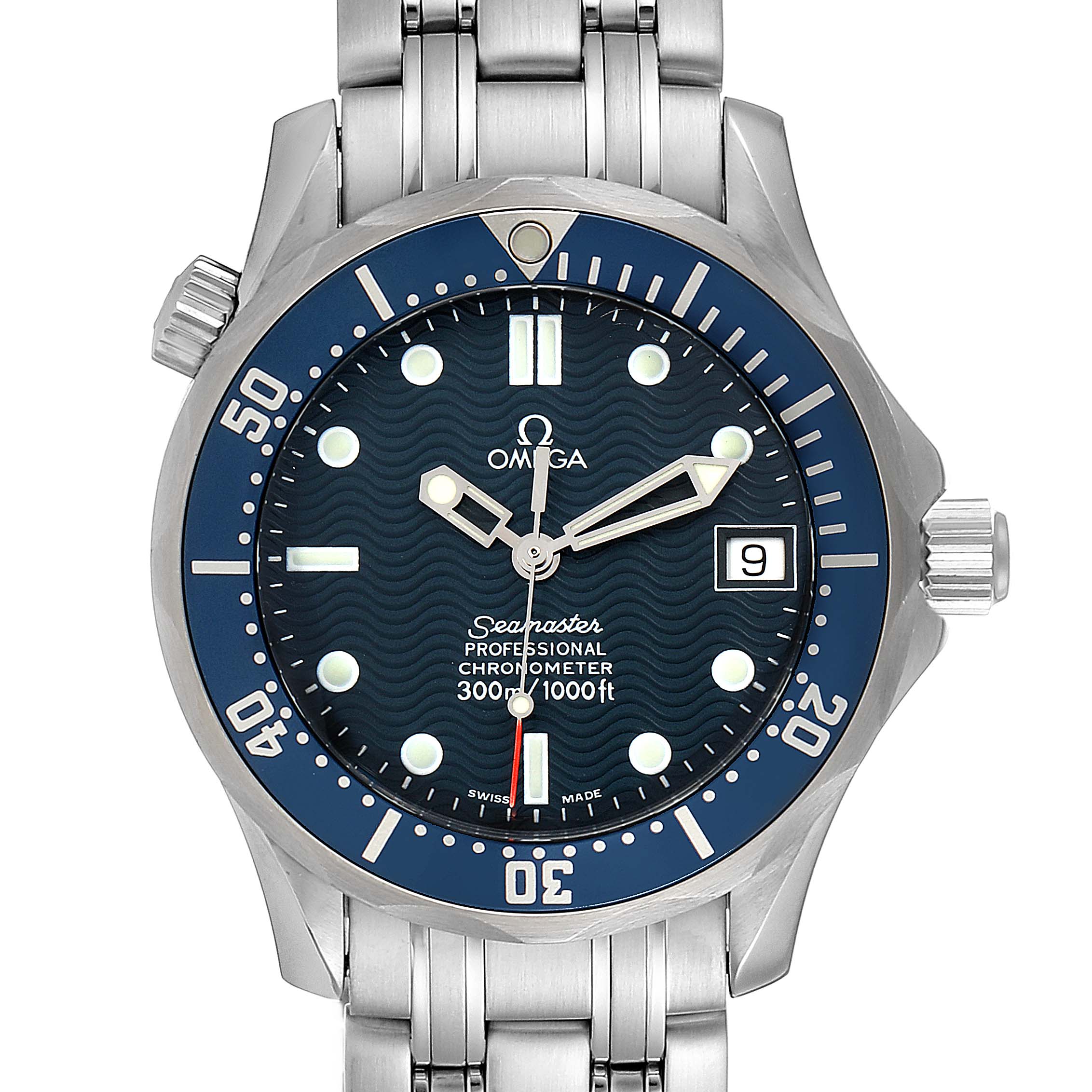 This is a frontal view of an Omega Seamaster 2551.80.00 Men
s Stainless Steel Blue Dial 2551.80.00 Men
s Stainless Steel Blue Dial watch displaying the face, bezel, crown, and bracelet.
