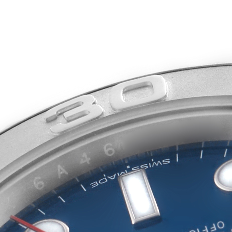The image shows a close-up of the bezel and dial of a Rolex Yacht-Master 116622 Men's Stainless Steel Blue Dial, focusing on the "30" marker.