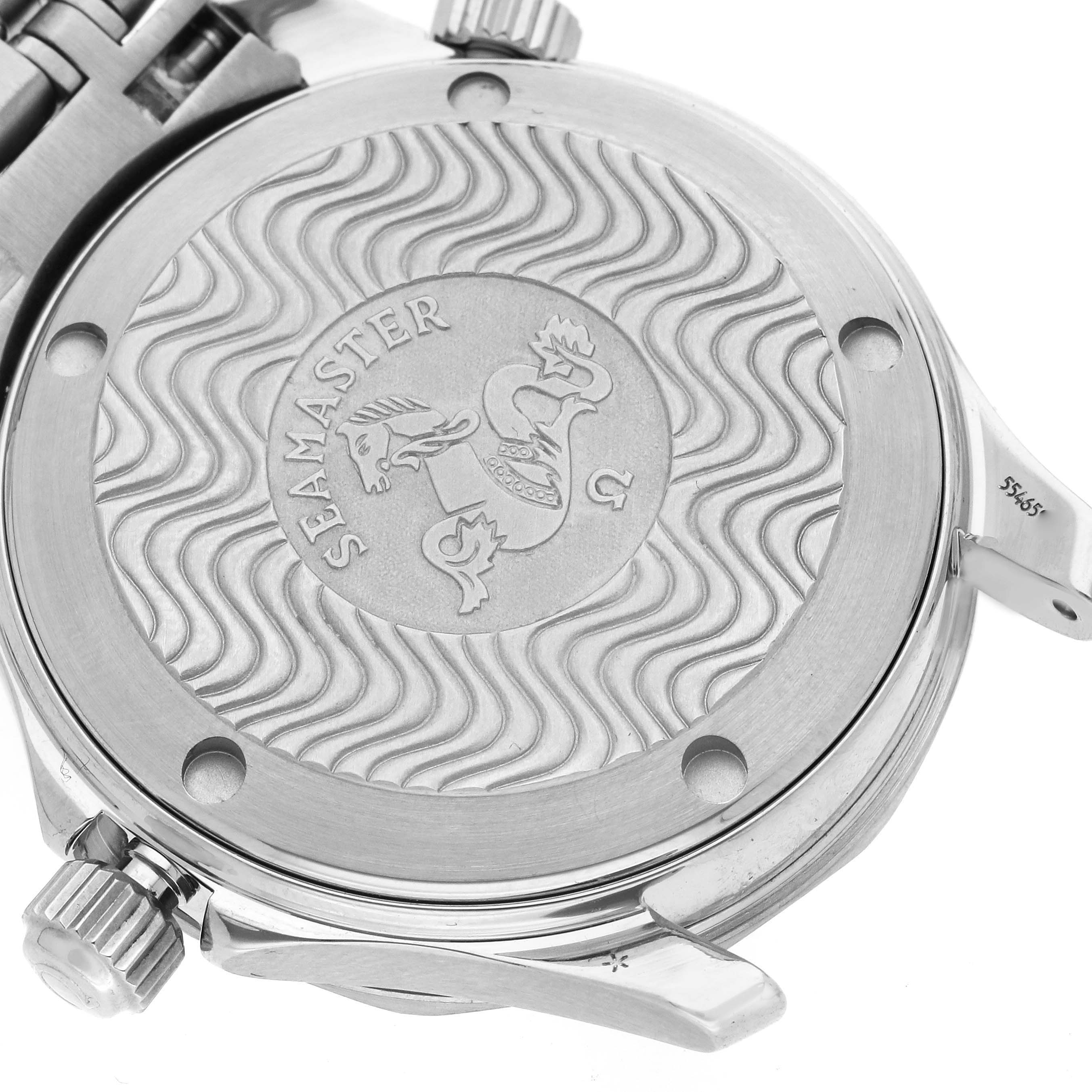 The image shows the back case of the Omega Seamaster 2561.80.00 Men
s Stainless Steel Blue Dial 2561.80.00 Men
s Stainless Steel Blue Dial watch with its logo and wavy pattern.