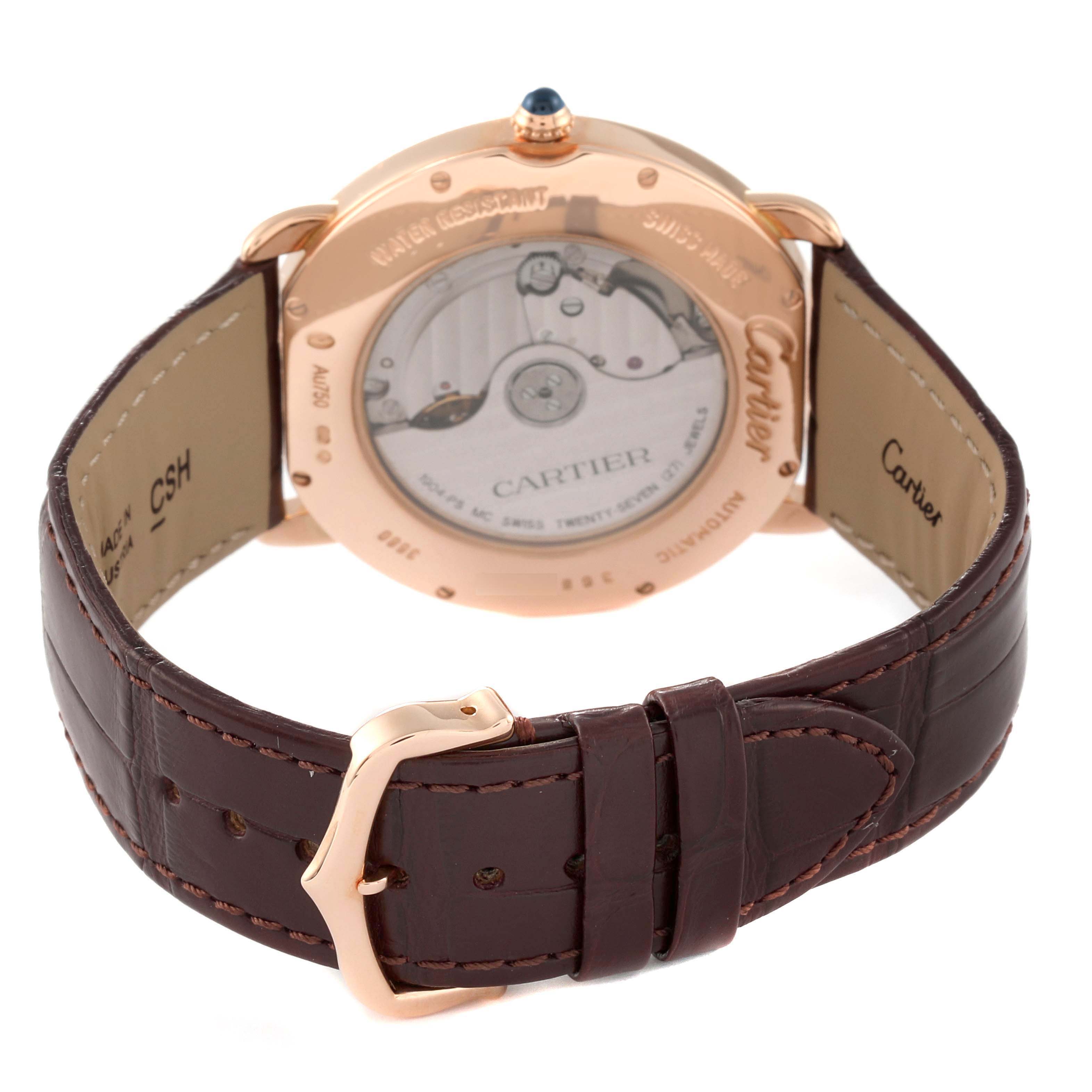 The image shows the back and strap of the Cartier Ronde W6801005 Men's Rose Gold Silver Dial watch, highlighting the case back and clasp.