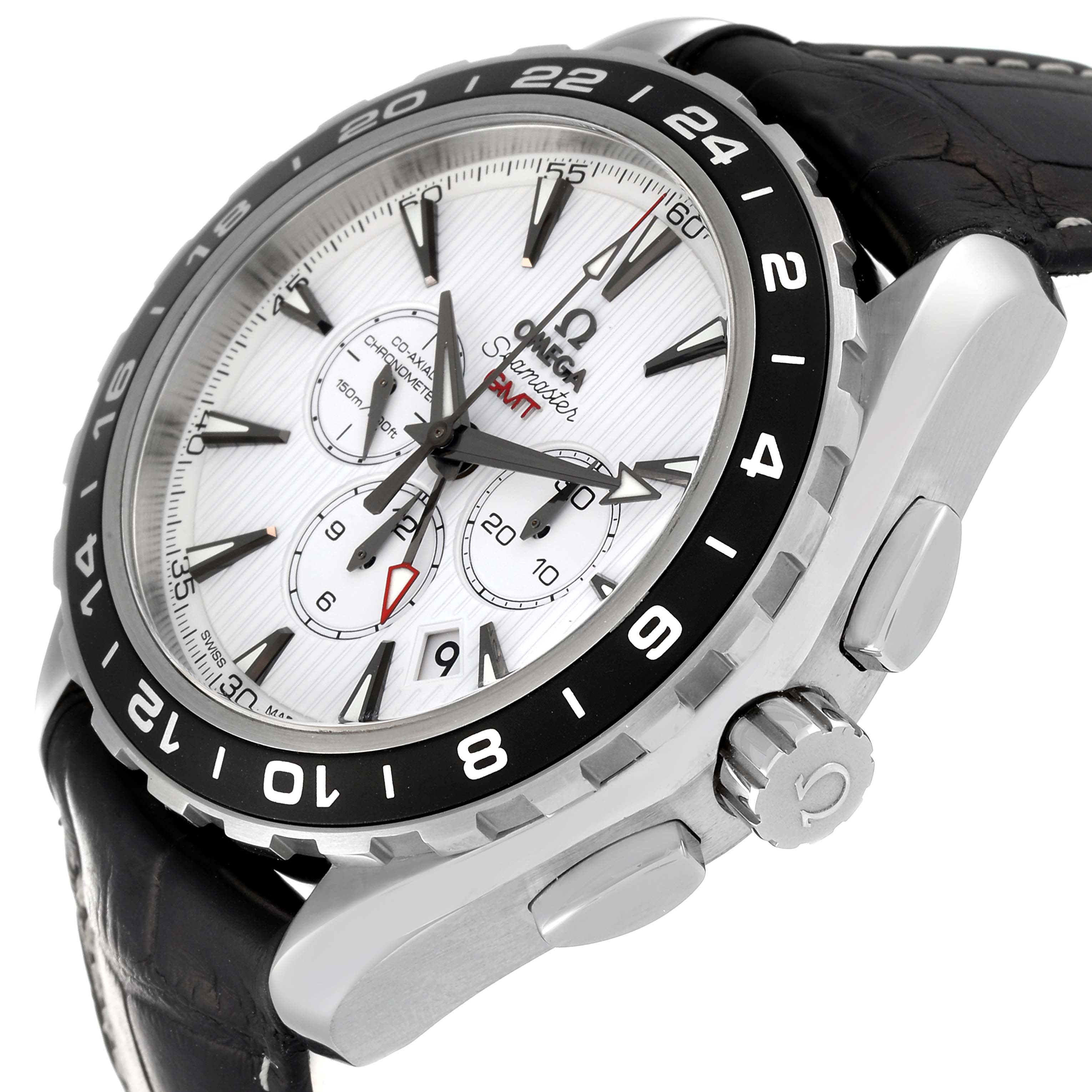 This image shows a front angle view of the Omega Aqua Terra 231.13.44.52.04.001 Men
s Stainless Steel White Dial 231.13.44.52.04.001 Men
s Stainless Steel White Dial watch, highlighting the dial, bezel, crown, and part of the band.