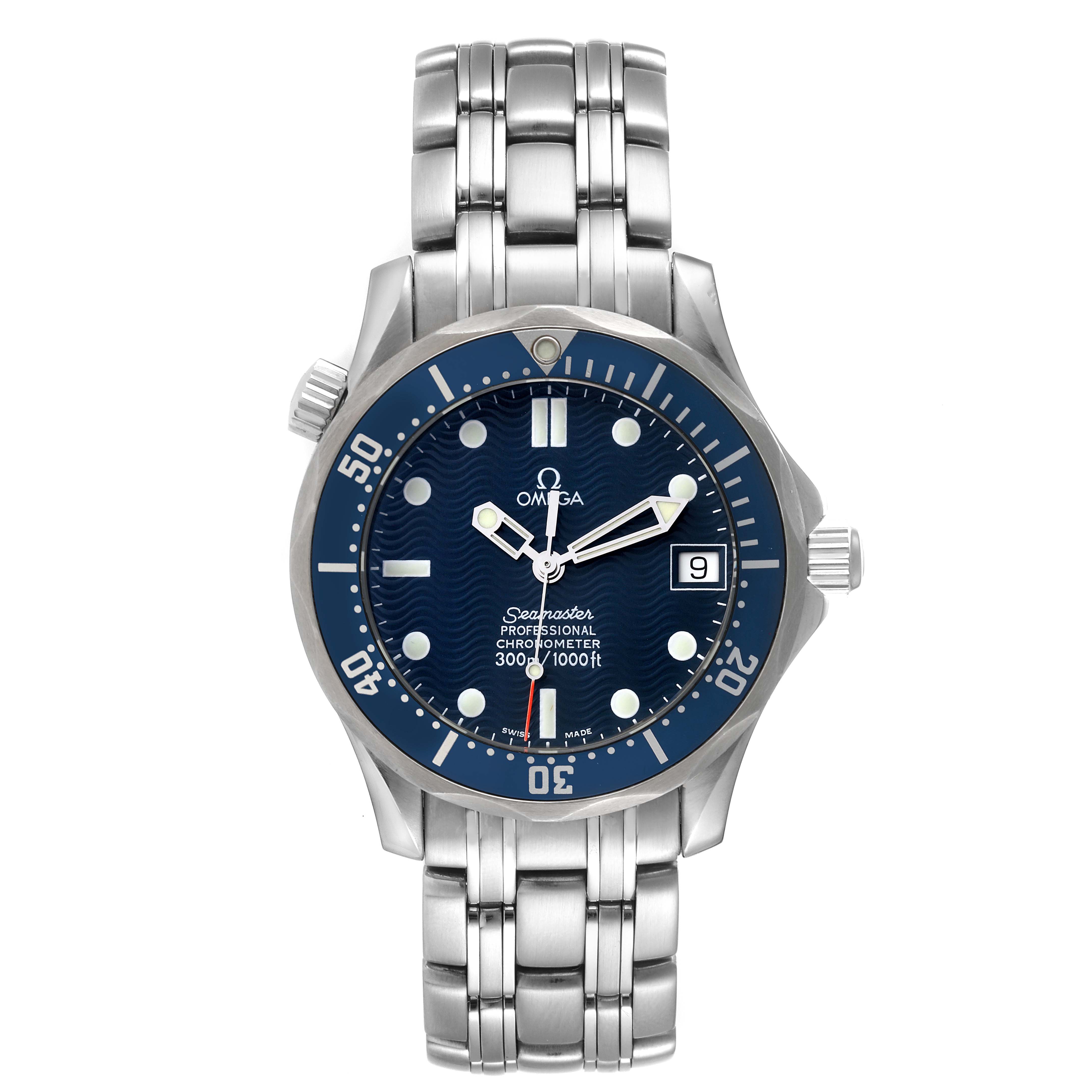 The image shows a front view of the Omega Seamaster 2551.80.00 Men's Stainless Steel Blue Dial 2551.80.00 Men's Stainless Steel Blue Dial watch, displaying its face, bezel, and metal bracelet.