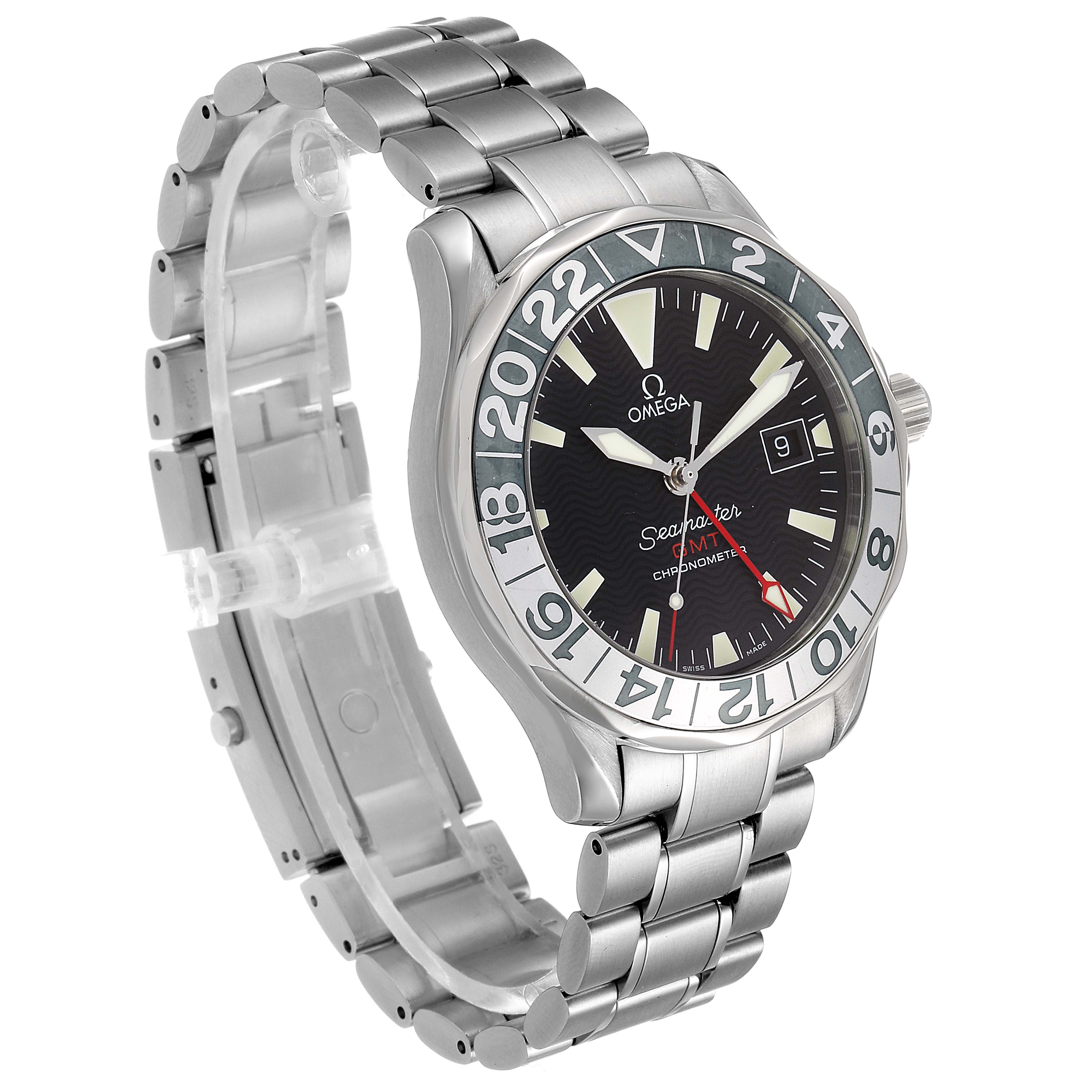 The photo shows an angled view of the Omega Seamaster 2234.50.00 Men
s Stainless Steel Black Dial 2234.50.00 Men
s Stainless Steel Black Dial watch, highlighting the face, bezel, and metal bracelet.