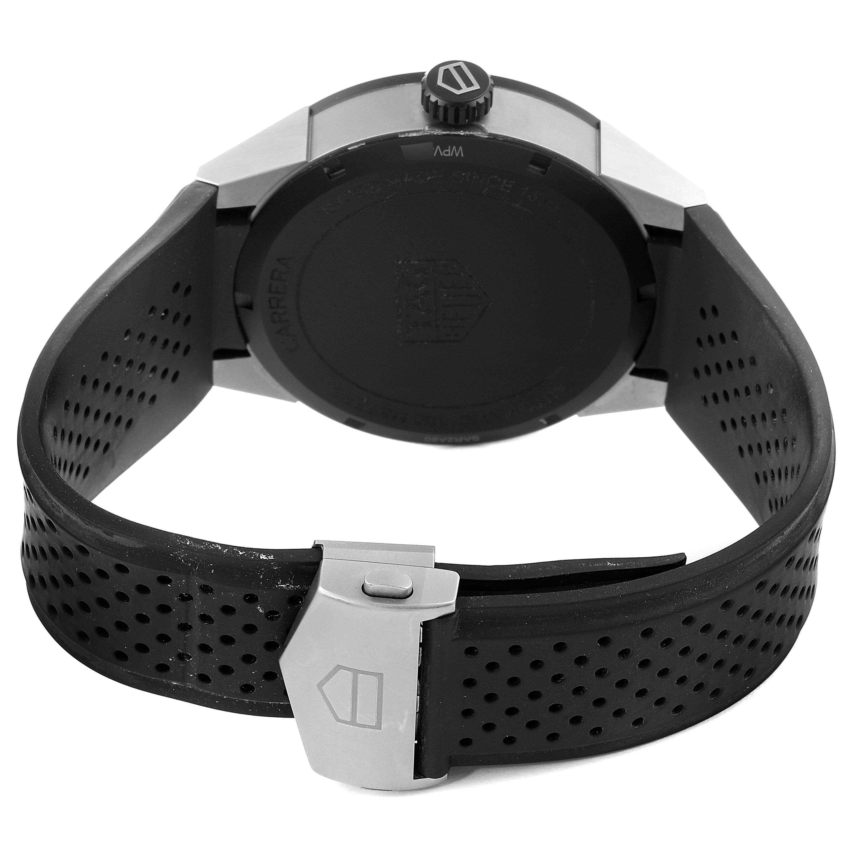 tag heuer titanium connected