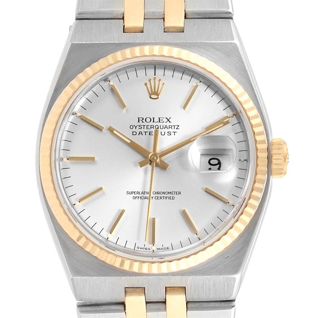 The image shows a close-up, front view of the Rolex Oysterquartz 17013 Men
s Stainless Steel Silver Dial 17013 Men
s Stainless Steel Silver Dial watch, highlighting its dial, hands, date window, crown, and part of the bracelet.