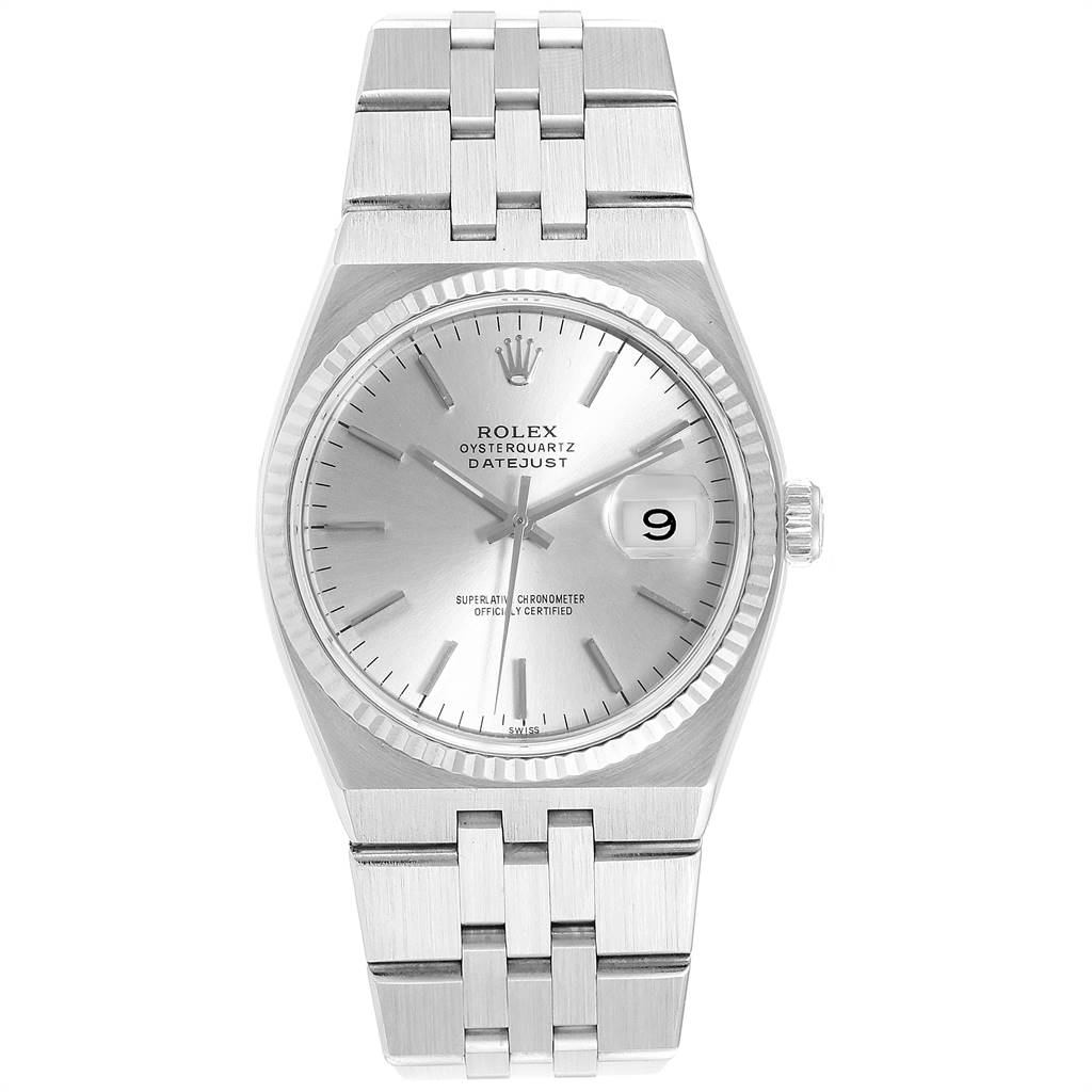 This image shows a front view of the Rolex Oysterquartz 17014 Men
s Stainless Steel Silver Dial 17014 Men
s Stainless Steel Silver Dial Datejust watch, including the dial, bezel, crown, and bracelet.