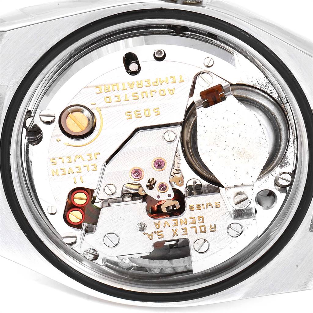 This image shows the internal components and mechanisms of a Rolex Oysterquartz 17000 Men
s Stainless Steel Silver Dial 17000 Men
s Stainless Steel Silver Dial watch viewed from the back.