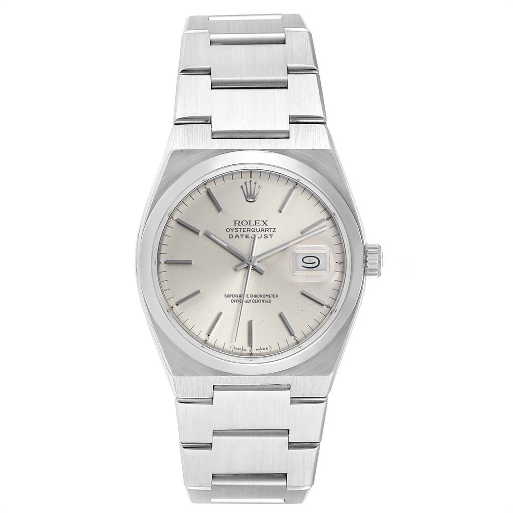 The image shows a front view of the Rolex Oysterquartz 17000 Men
s Stainless Steel Silver Dial 17000 Men
s Stainless Steel Silver Dial Datejust, displaying its dial, case, bracelet, and date window.