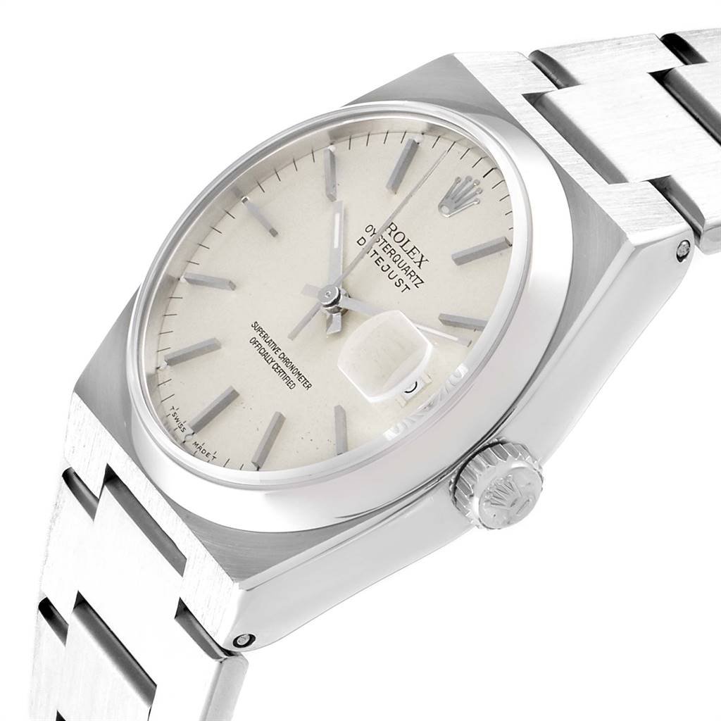 The image shows a side angle of the Rolex Oysterquartz 17000 Men
s Stainless Steel Silver Dial 17000 Men
s Stainless Steel Silver Dial watch, highlighting its face, crown, and part of the bracelet.