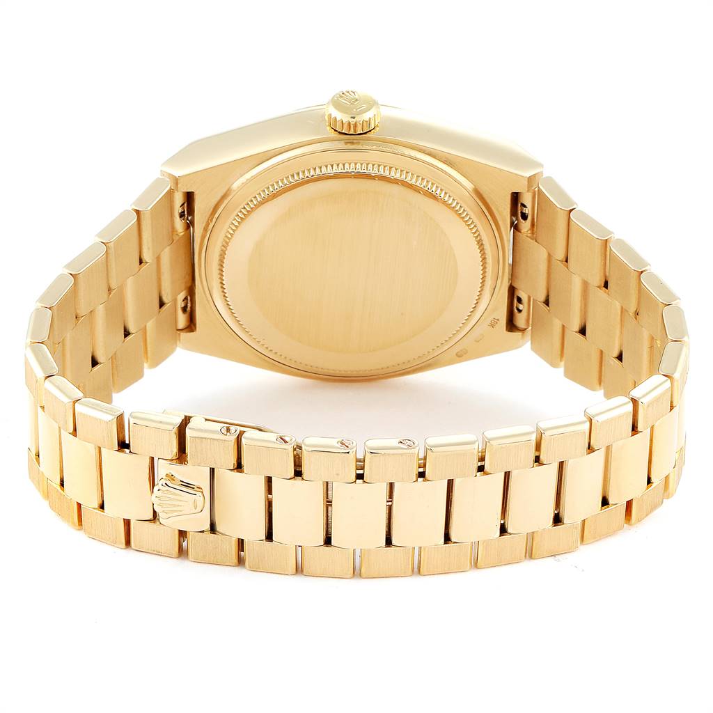 This image shows the back and bracelet of a Rolex Oysterquartz 19018 Men
s Yellow Gold Champagne Dial 19018 Men
s Yellow Gold Champagne Dial watch, viewed from a rear angle.