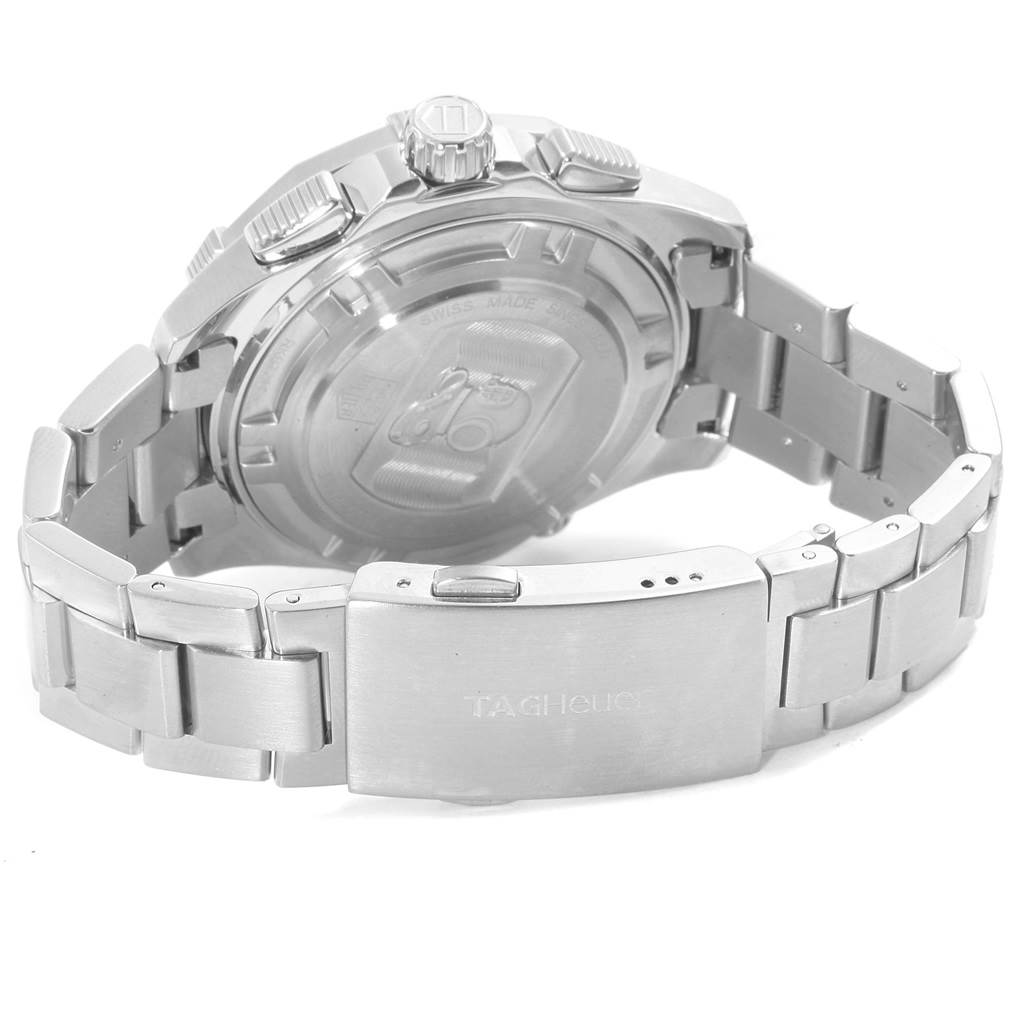 The image shows the back and clasp of the stainless-steel bracelet of a Tag Heuer Aquaracer CAJ2110.BA0872 Men's Stainless Steel Black Dial CAJ2110.BA0872 Men's Stainless Steel Black Dial watch.