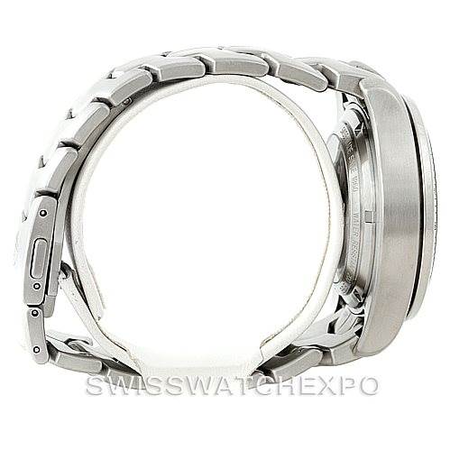 This side view of the Tag Heuer Link CJF2110 Men
s Stainless Steel Black Dial CJF2110 Men
s Stainless Steel Black Dial model showcases the bracelet links and the case.