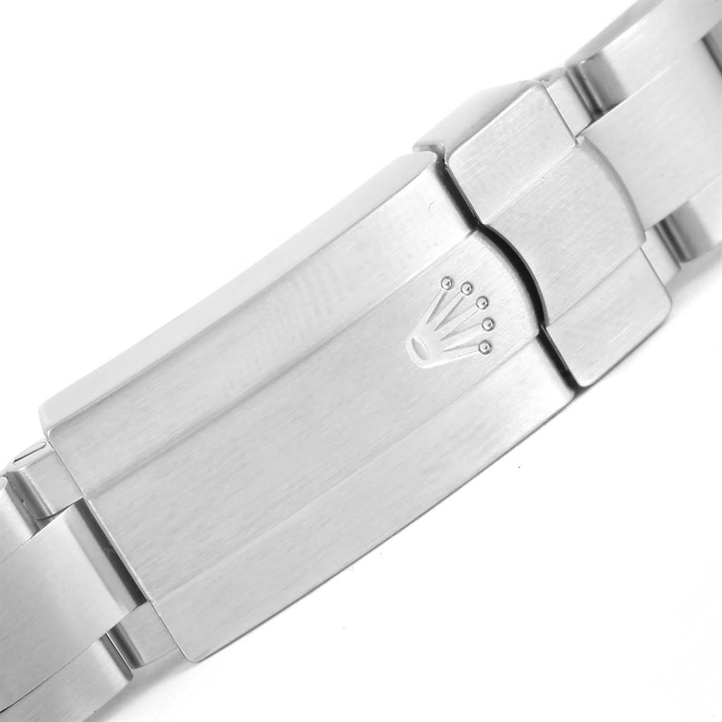 This image shows the clasp and part of the bracelet of a Rolex Oyster Perpetual 176200 Women's Stainless Steel Black Dial 176200 Women's Stainless Steel Black Dial watch.