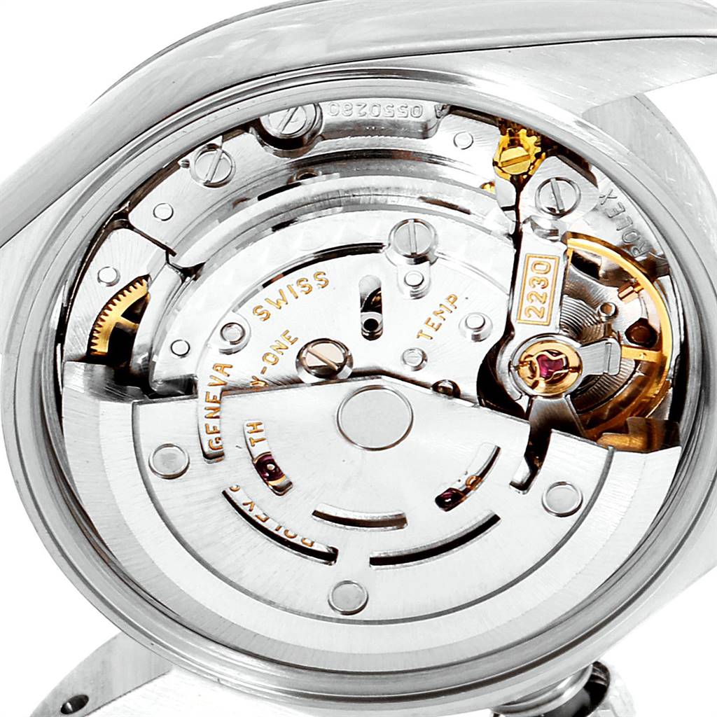 This image shows the internal mechanism of the Rolex Oyster Perpetual 76030 Women
s Stainless Steel Pink Dial 76030 Women
s Stainless Steel Pink Dial watch from a close-up angle.