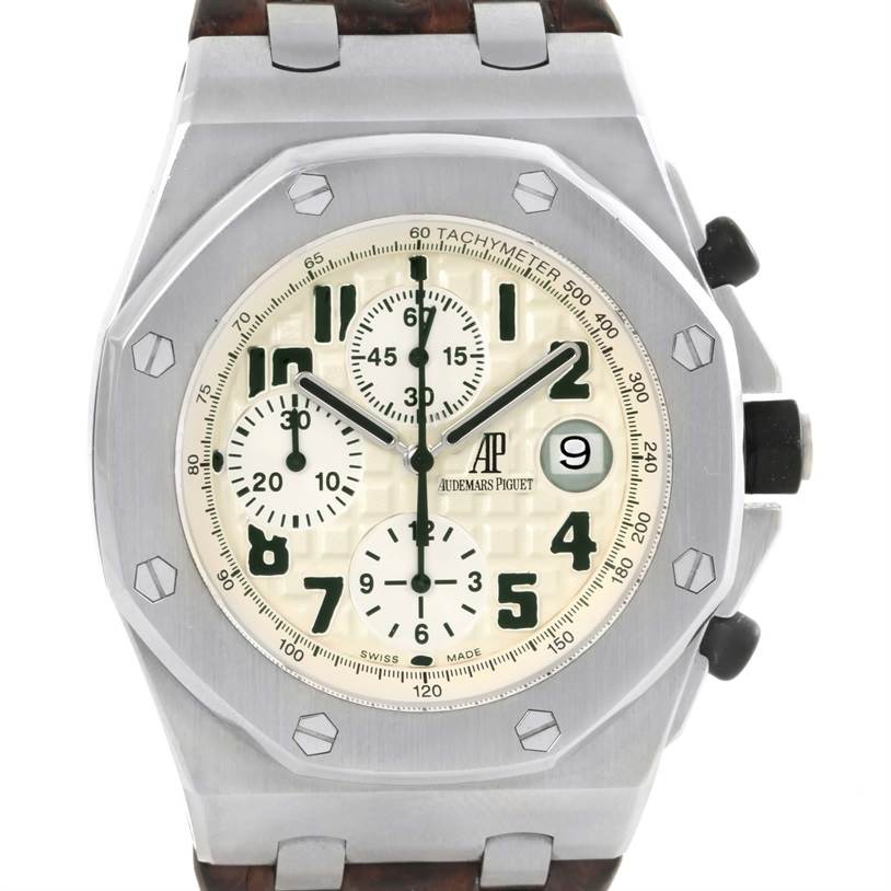 The image shows the front view of an Audemars Piguet Royal Oak Offshore 26170ST.OO.D091CR.01 Men's Stainless Steel White Dial 26170ST.OO.D091CR.01 Men's Stainless Steel White Dial watch, highlighting its dial and bezel.