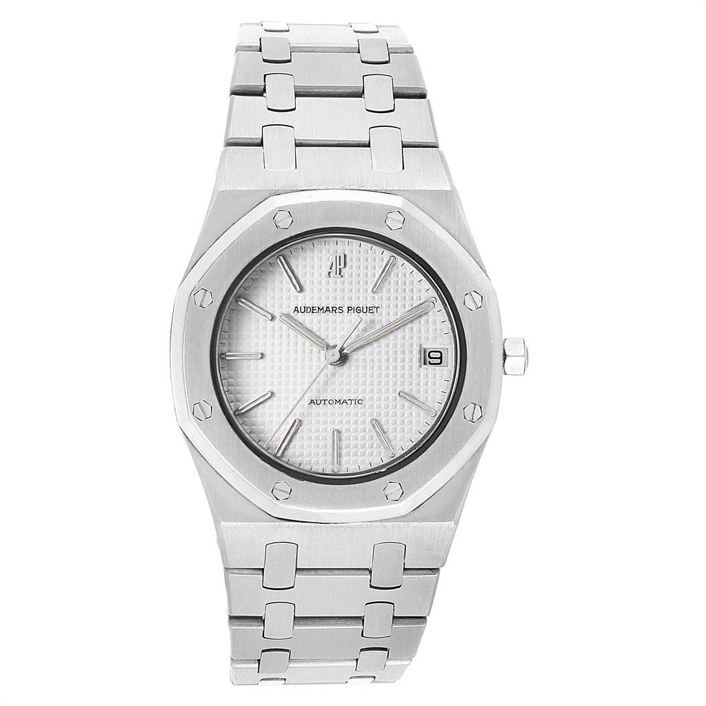 The image shows a front view of the Audemars Piguet Royal Oak Men's Stainless Steel Silver Dial Men's Stainless Steel Silver Dial watch, highlighting its dial, bezel, and bracelet.