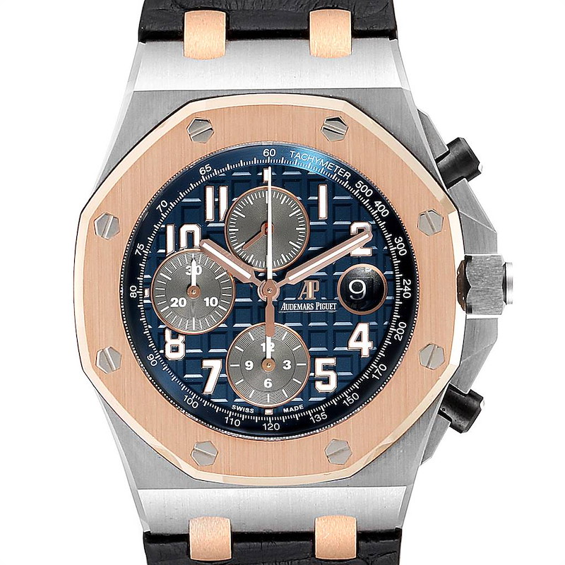 The image shows a front view of the Audemars Piguet Royal Oak Offshore watch, highlighting its face, bezel, and strap.