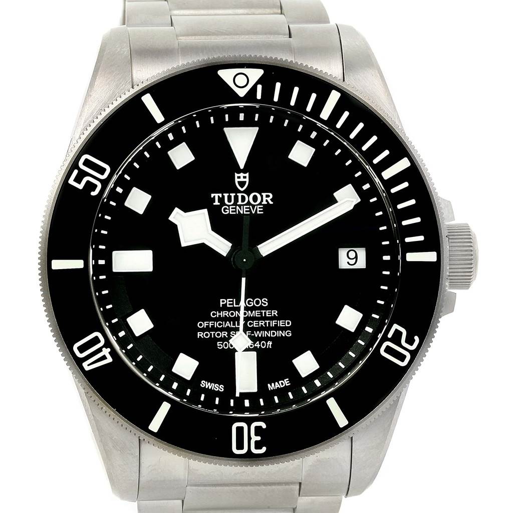 The image shows a front view of a Tudor Pelagos 25600TN Men's Titanium Black Dial 25600TN Men's Titanium Black Dial watch, highlighting the dial, bezel, and bracelet.