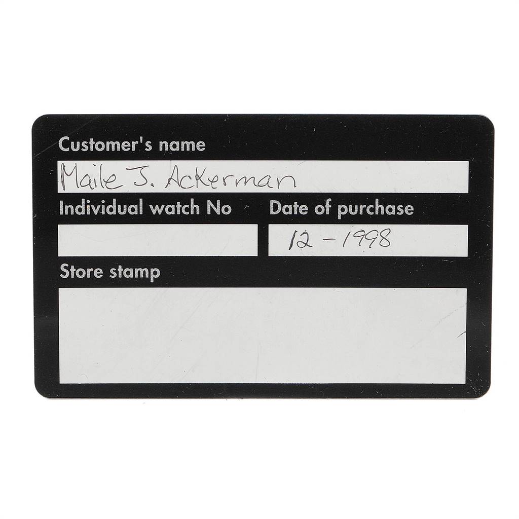 This image shows the warranty card for a Baume & Mercier Classima MV045077 Men's Yellow Gold White Dial MV045077 Men's Yellow Gold White Dial watch.