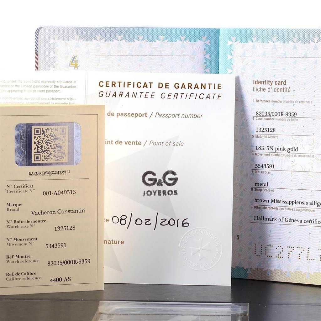 The image shows guarantee and identity certificates for the Vacheron Constantin Historiques 82035000R-9359 Men's Rose Gold Silver Dial 82035000R-9359 Men's Rose Gold Silver Dial model, including reference and serial numbers.