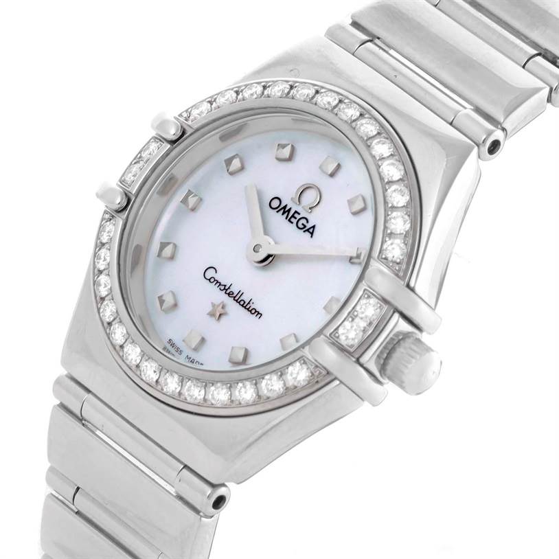 The image shows an angled view of the Omega 1465.71.00 Women
s Stainless Steel Mother of Pearl Dial 1465.71.00 Women
s Stainless Steel Mother of Pearl Dial Constellation My Choice Mini Diamond Steel Watch 1465.71.00, focusing on the dial and bracelet.